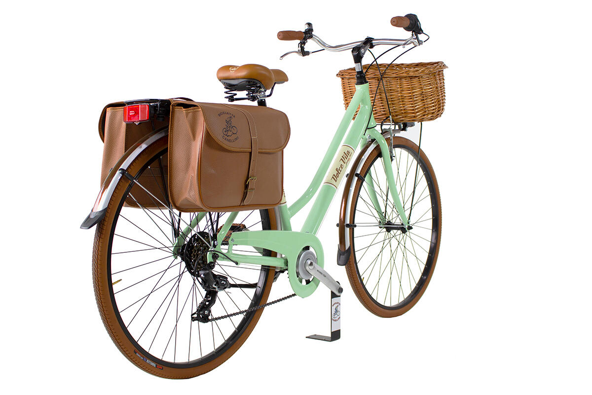 Stadsfiets Dolce Vita by Canellini dame met fietstassen en mand - Lichtgroen 3/3
