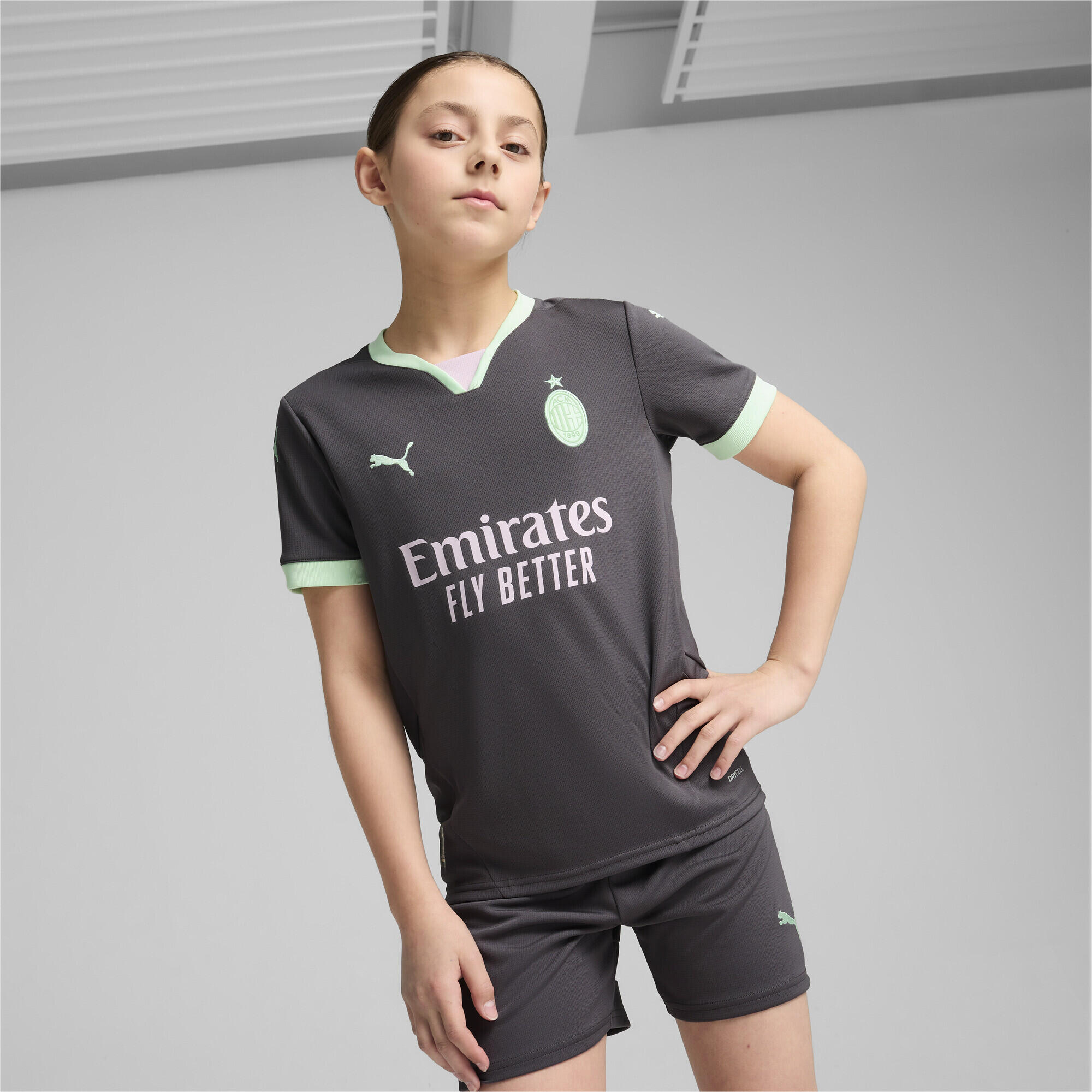 Maillot Third 24/25 AC Milan Enfant et Adolescent PUMA 2/7