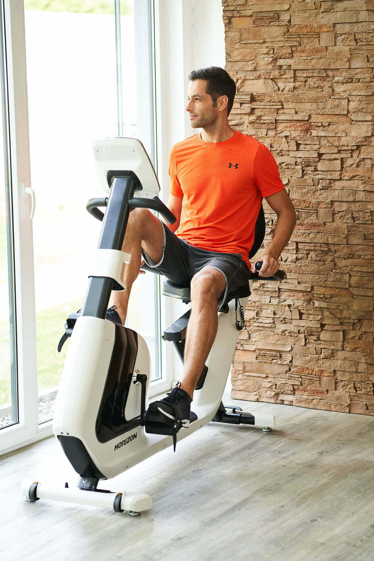 Vélo d'appartement Horizon Fitness Comfort R 8.0 6/7