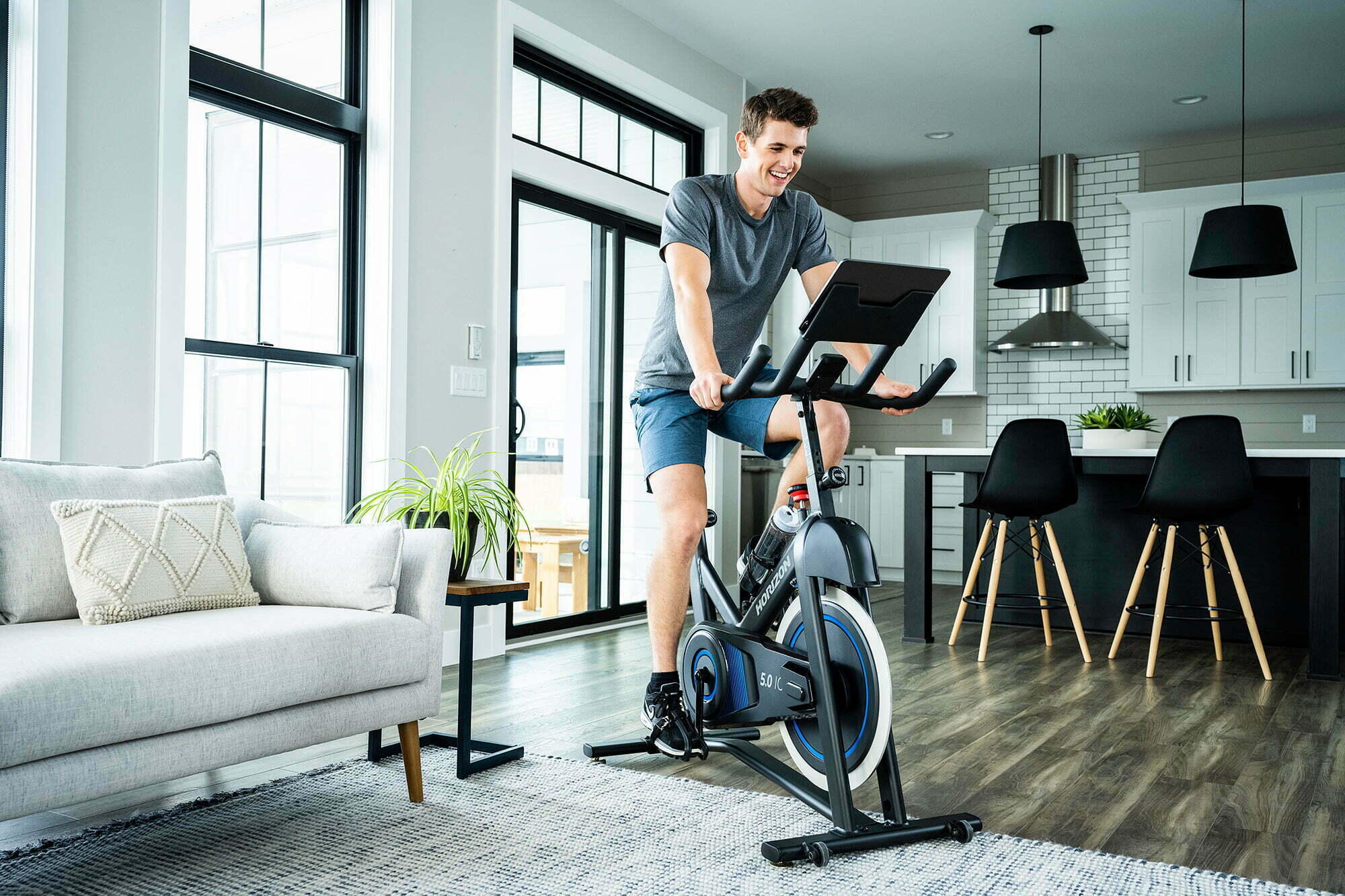 Horizon 5.0IC Vélo indoor – Résistance magnétique, Bluetooth & programmes 7/7