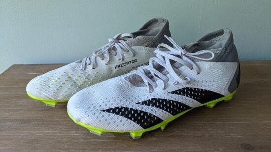Entre Particuliers - Chaussures de football Adidas Predator Accuracy.3