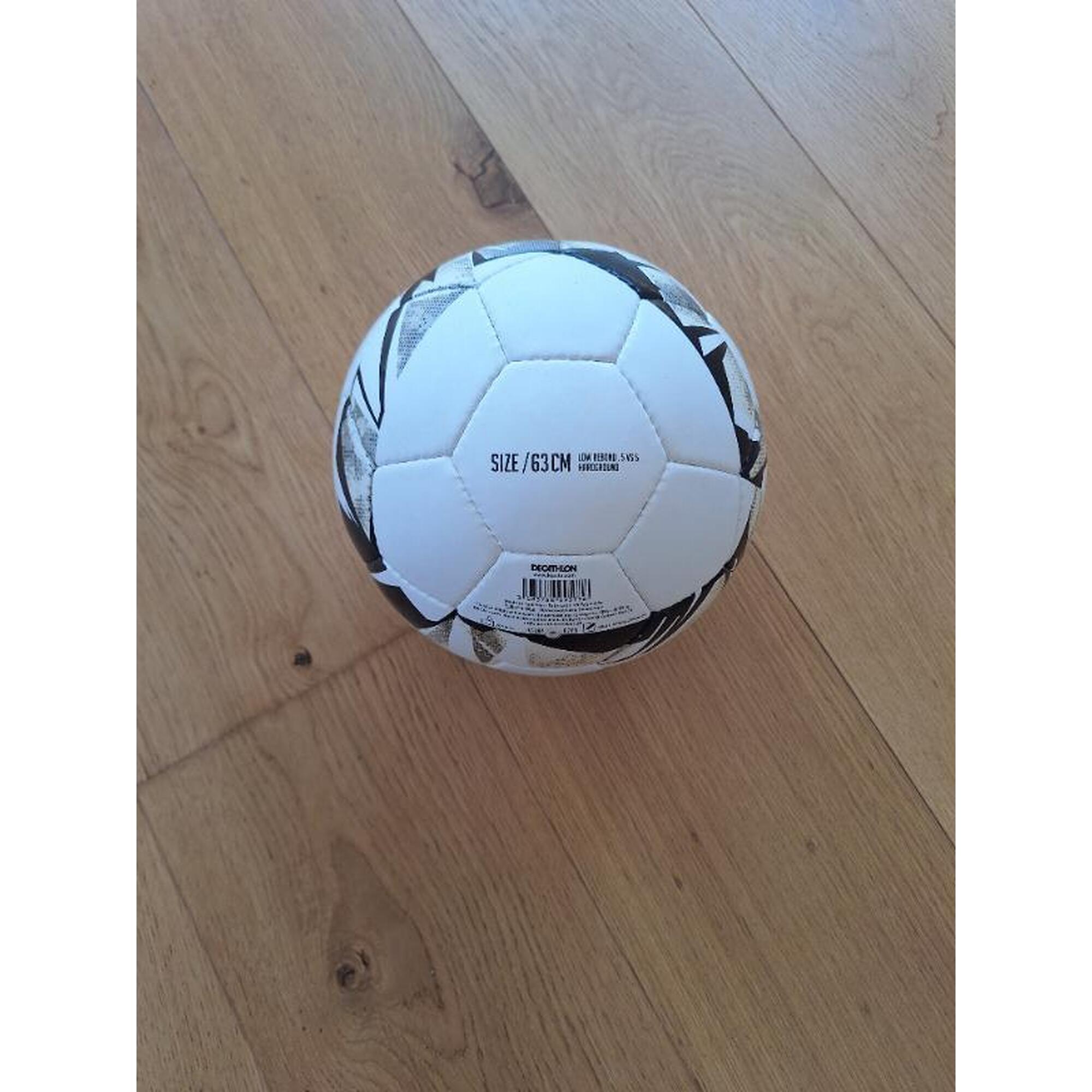 Tussen Particulieren - Bal voor zaalvoetbal FS900 63 cm wit en grijs