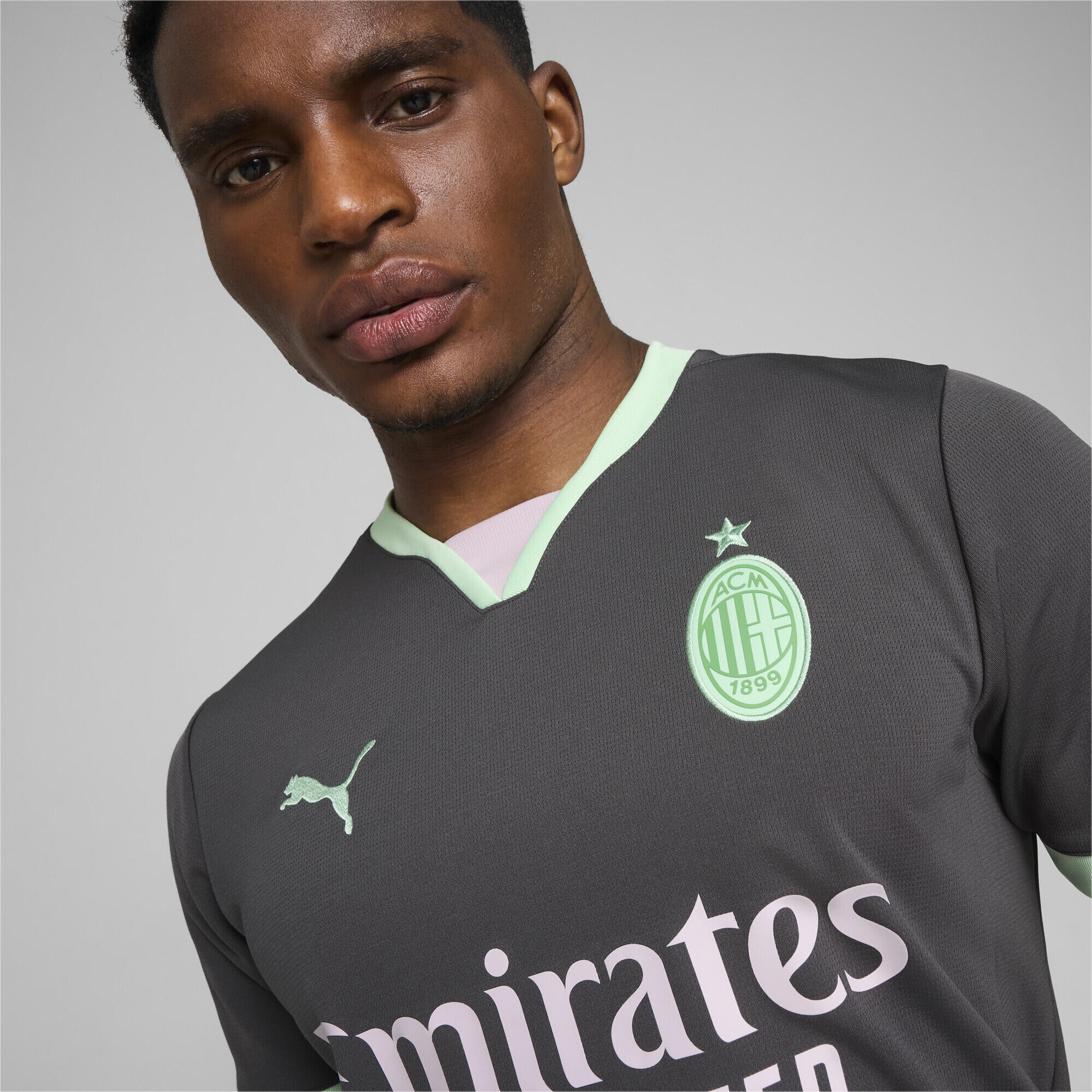 AC Milan 24/25 Terceira Camisola Homem PUMA Shadow Gray Fresh Mint Green 3/7