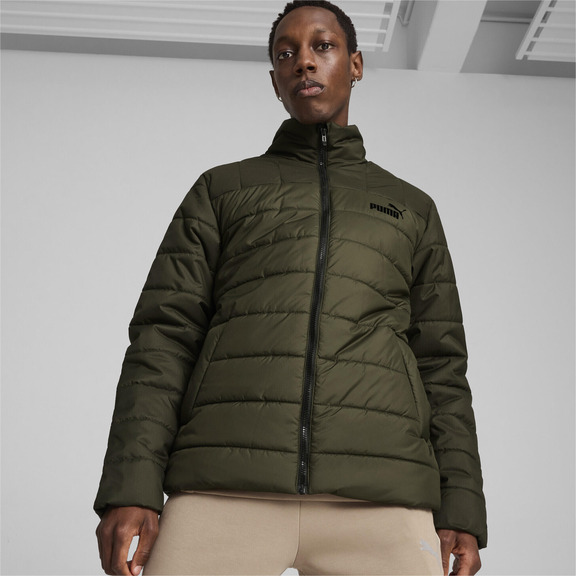 Essentials+ Wattierte Jacke Herren PUMA Dark Olive Green 5/8