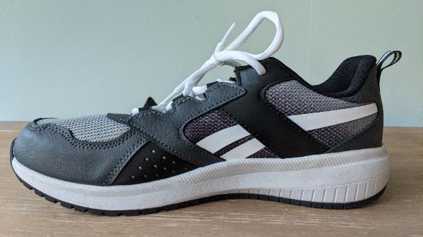 Tussen Particulieren - sneakers Reebok Classic unisex maat 38 3/4
