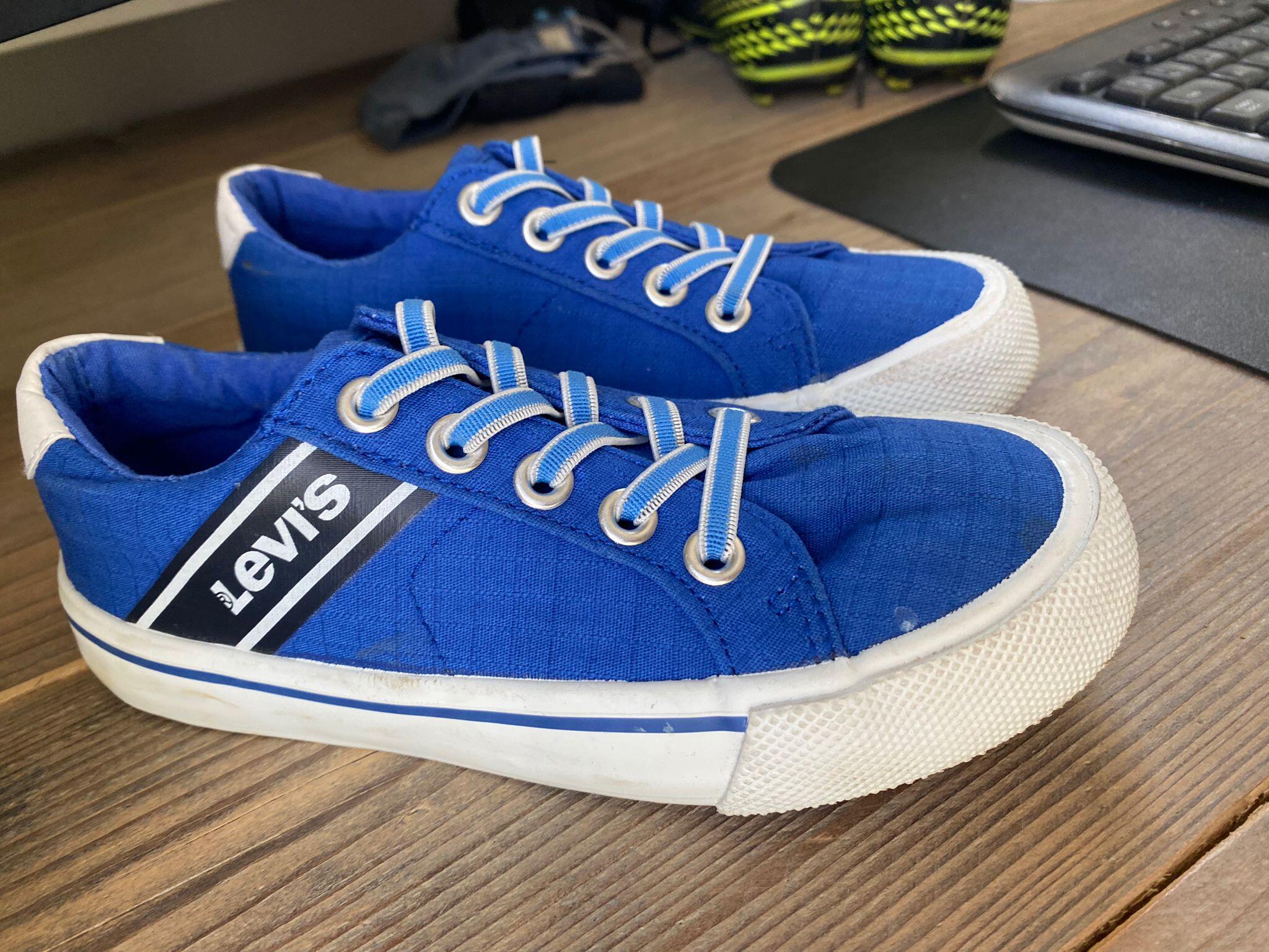 Entre Particuliers - Chaussures de sport Levi's taille 29 à l'état neuf 3/4