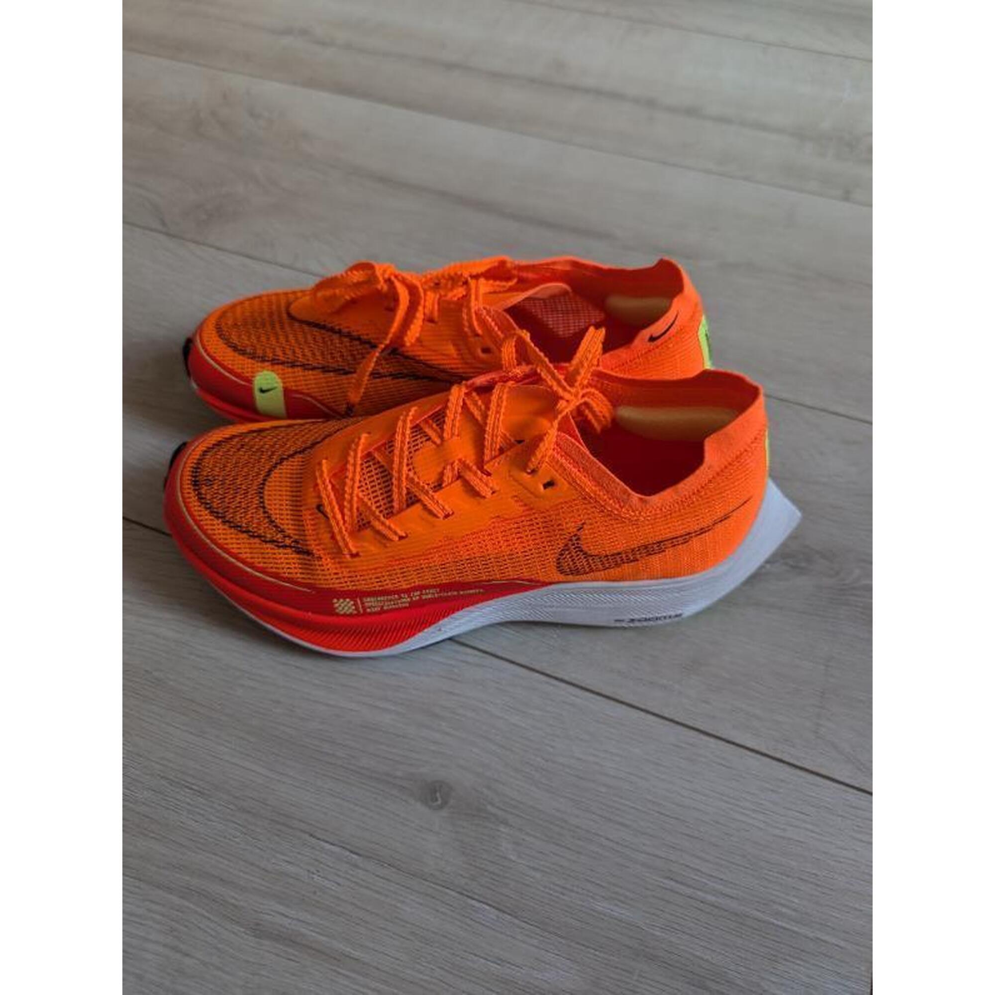 Entre Particuliers - Chaussures Nike vaporfly orange carbone