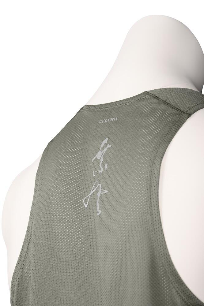 Mens lightweight running vest hotsell