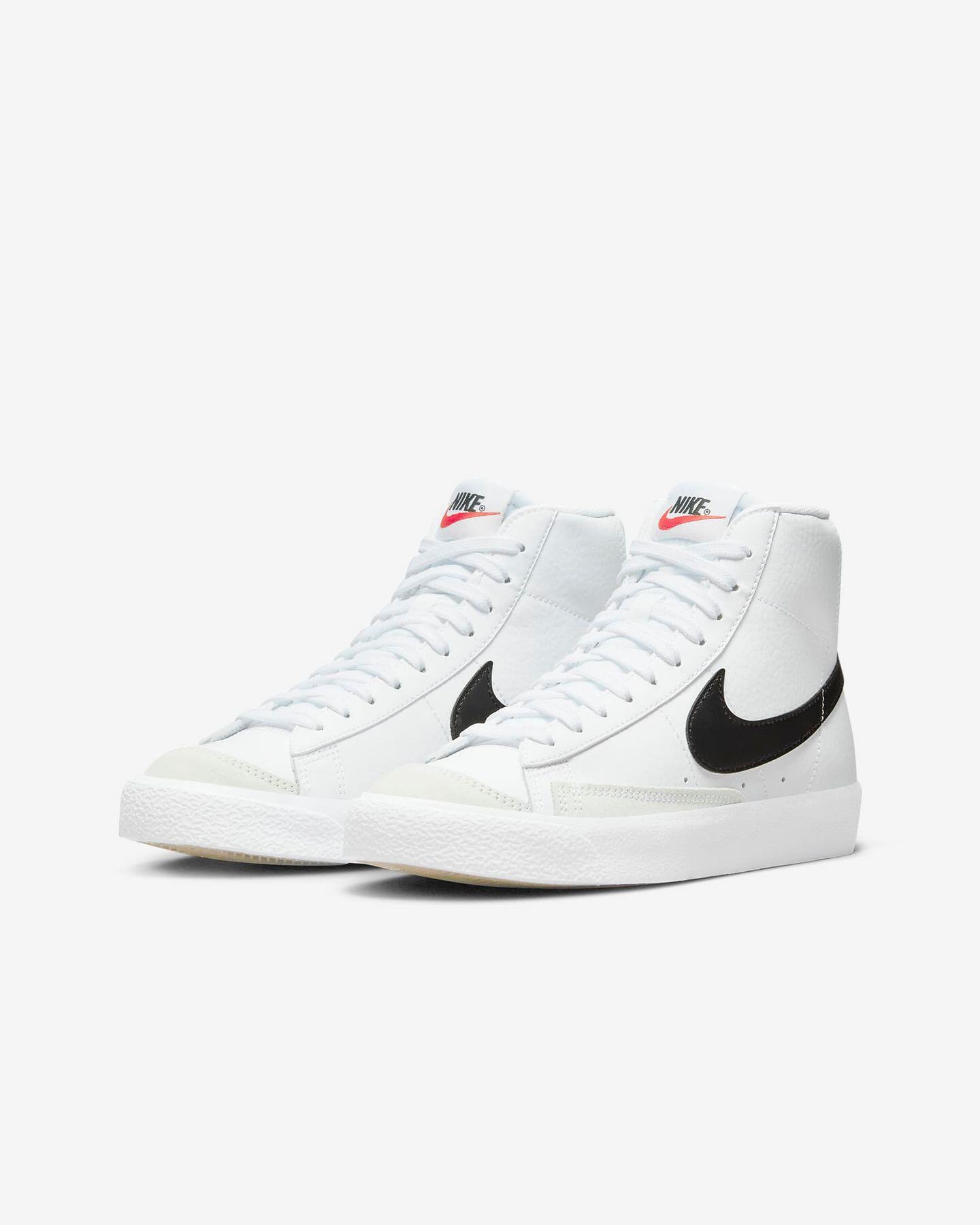 Nike Blazer Mid 77 GS Trainers 1/6
