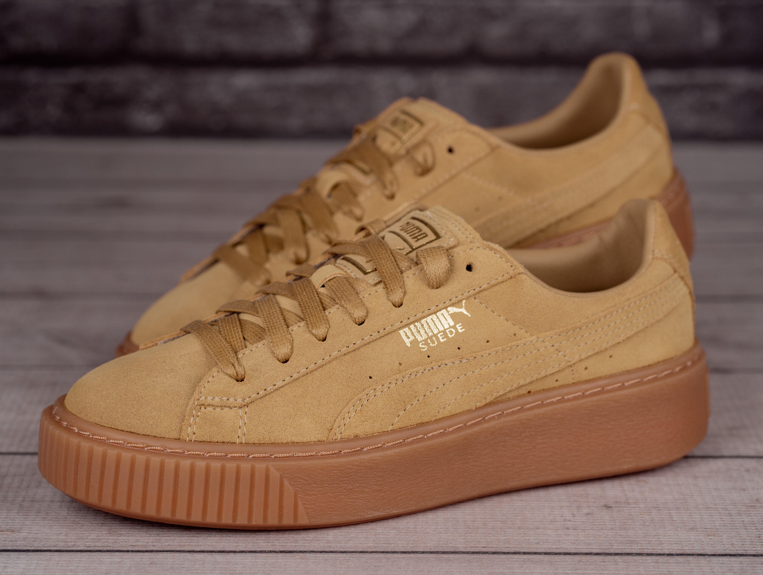 Chaussures universel femmes Puma Suede Platform 3/7