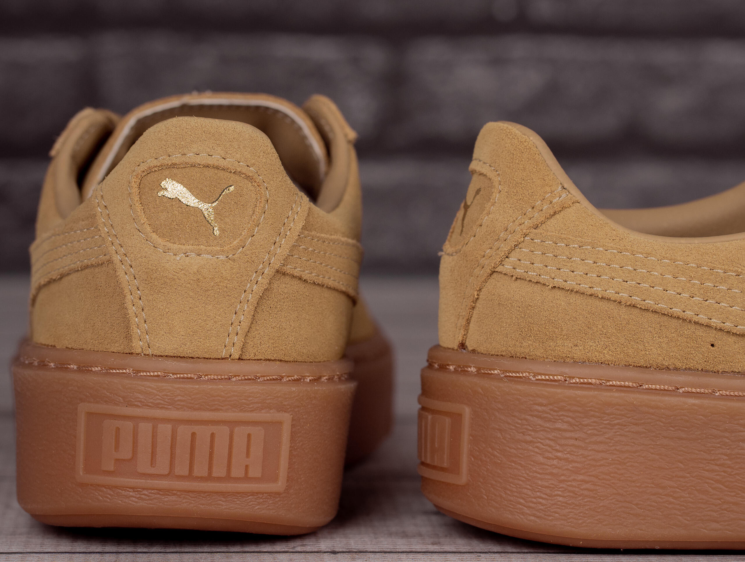 Chaussures universel femmes Puma Suede Platform 4/7