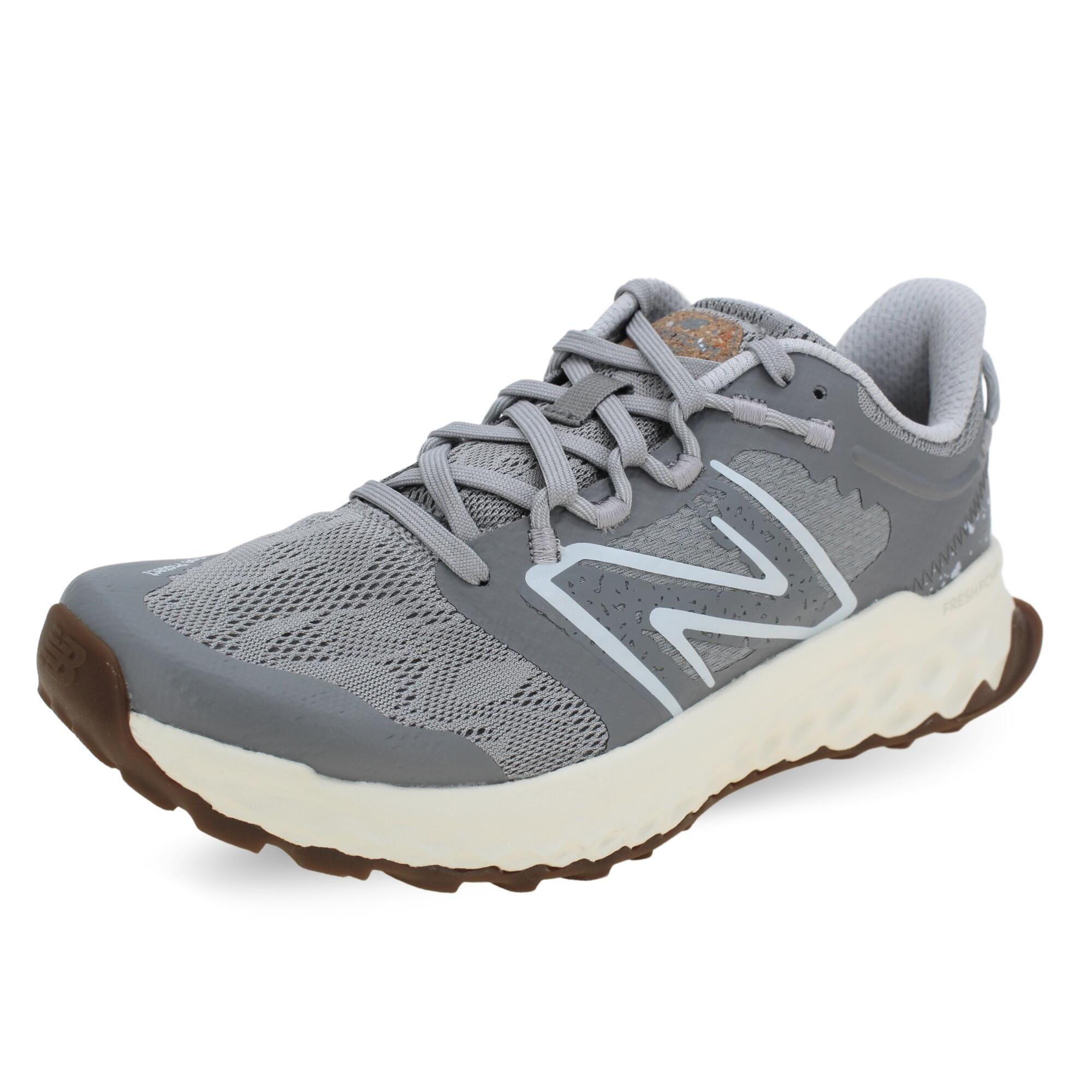 NEW BALANCE picture