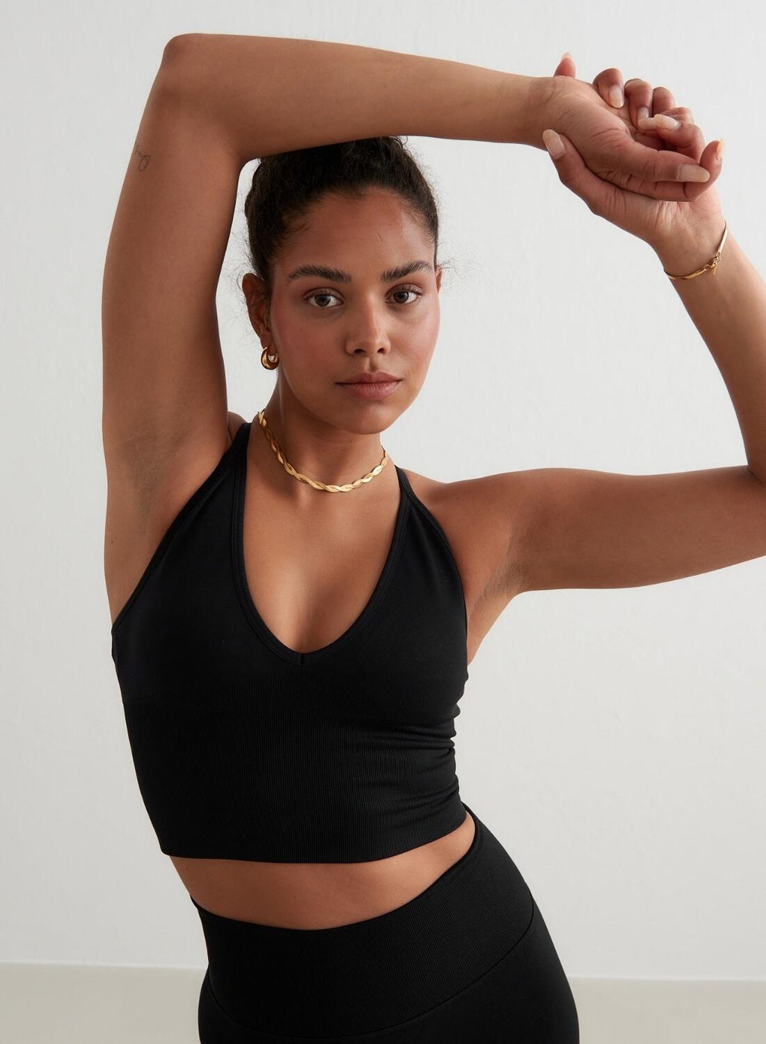 AIM'N Damen Yoga Sport-BH Nahtlos Cross Back Bralette Schwarz