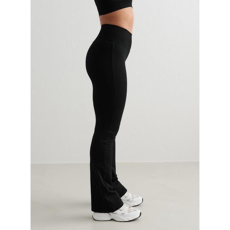 Black Shape Seamless Flare Tights