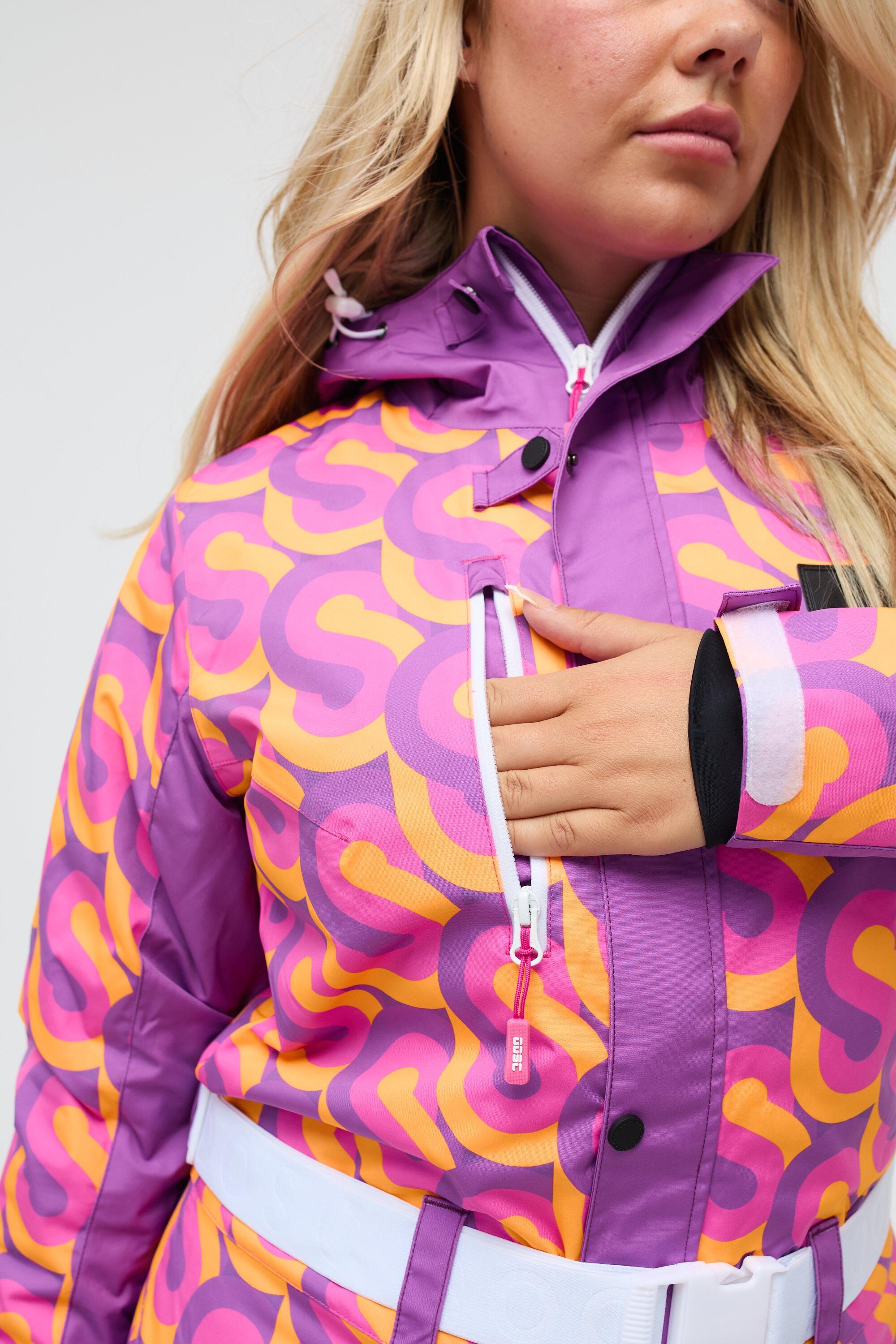 That 70's Show Curved Female Ski Suit 5/7