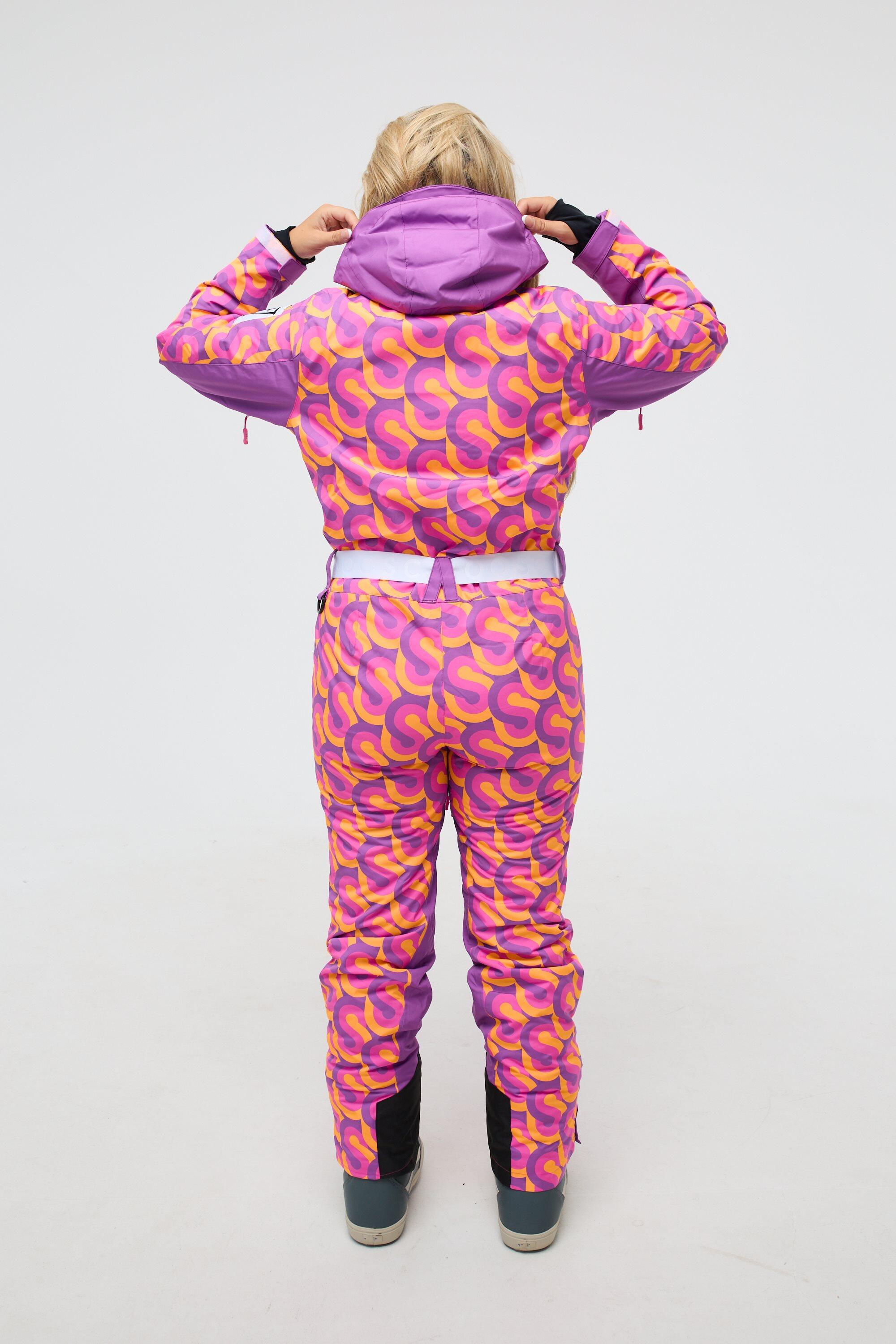 That 70's Show Curved Female Ski Suit 2/7