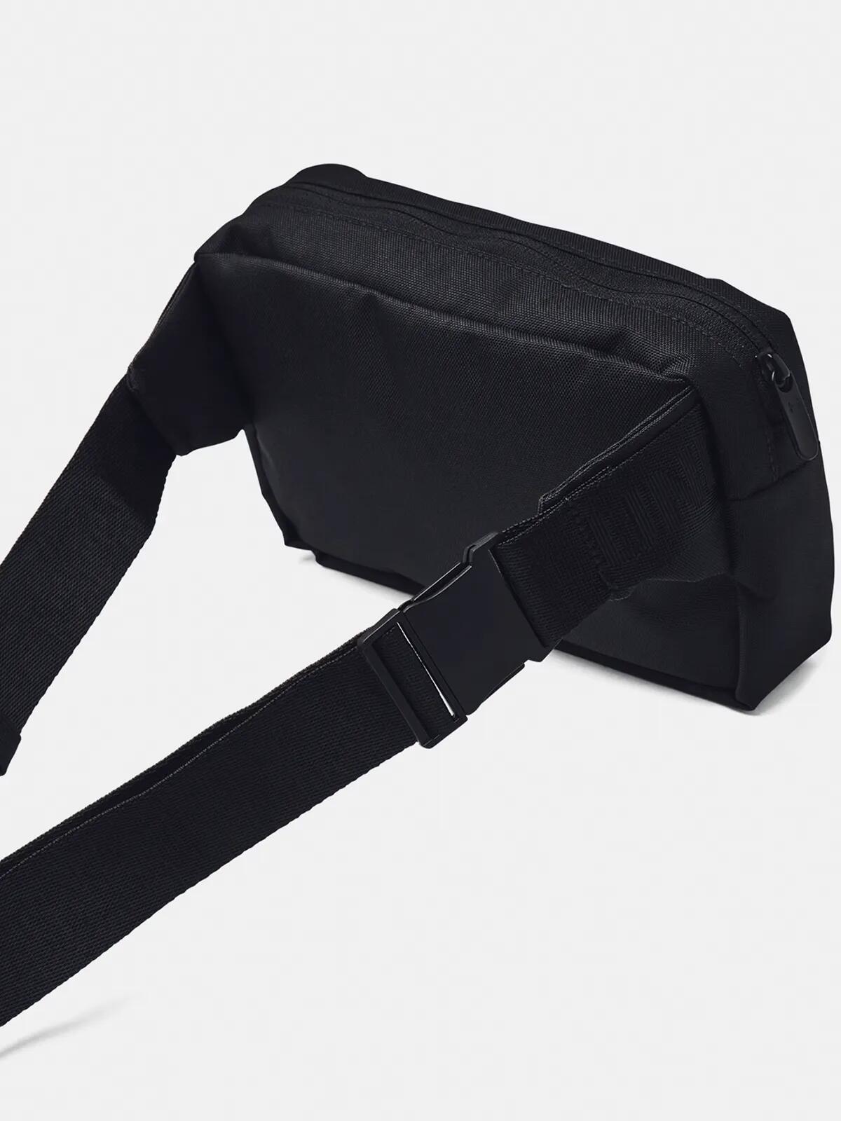 Under Armour Essential Lite sportövtáska 4/7