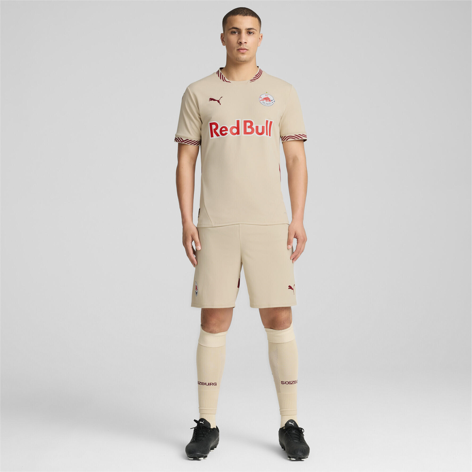FC Red Bull Salzburg 24/25 Calções Homem PUMA Granola Team Regal Red Beige 6/7