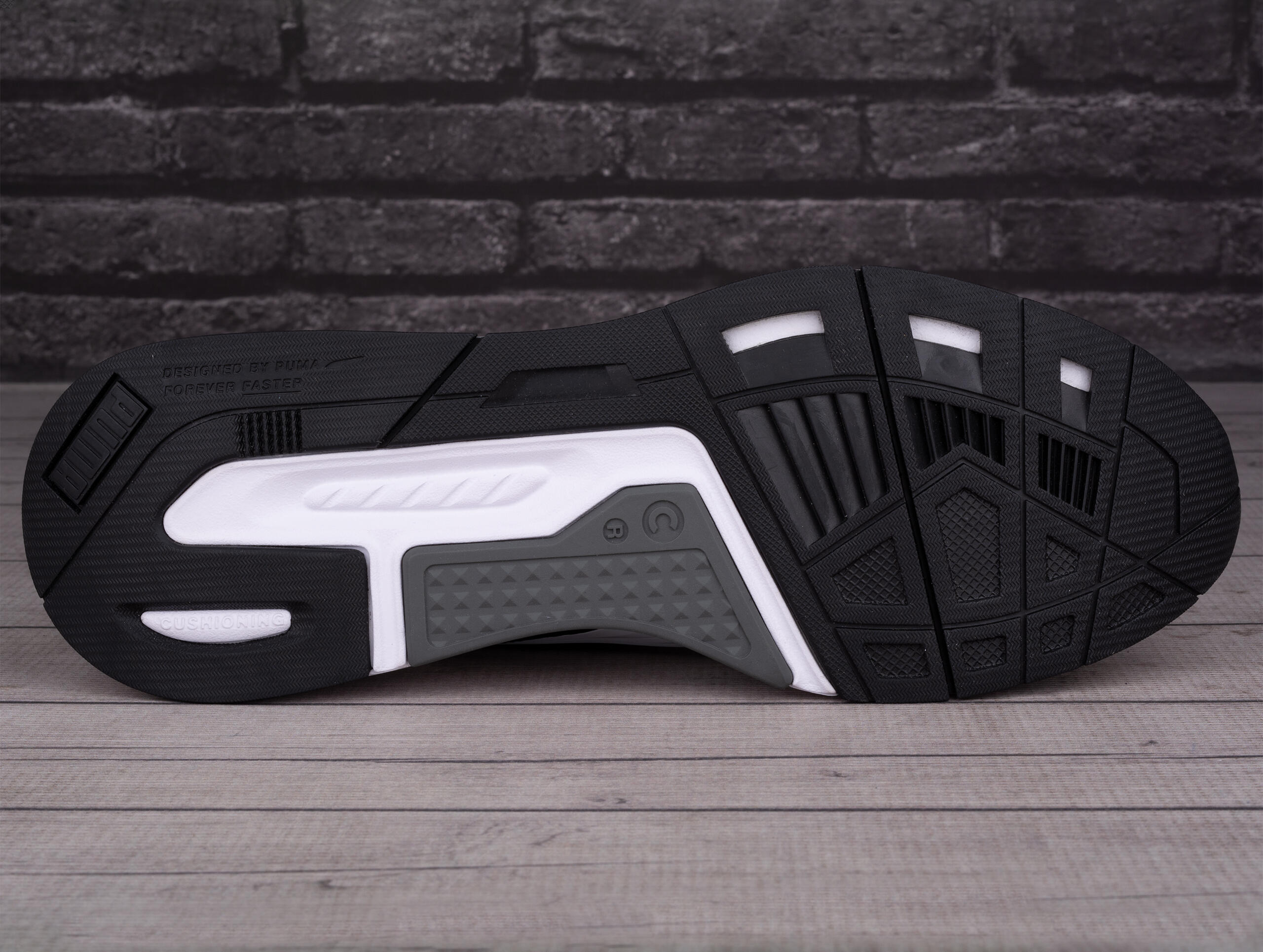 Scarpe Uomo Puma Mirage Sport Tech bianco 5/7