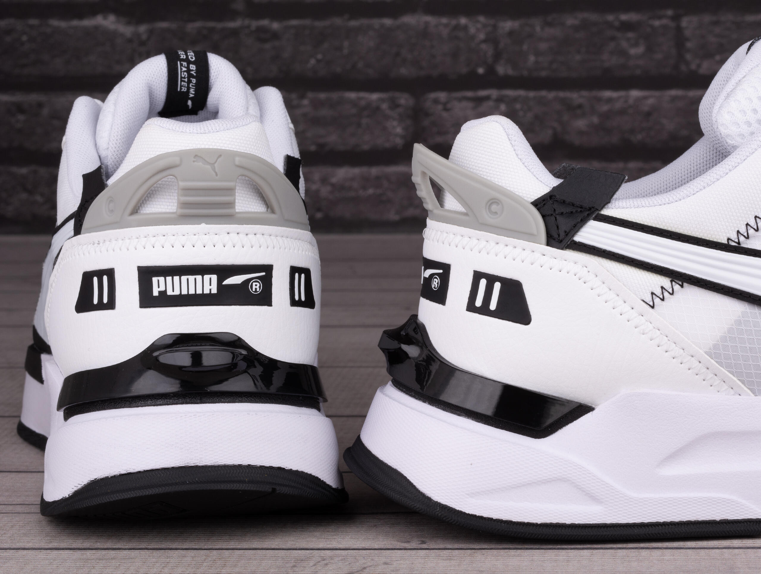 Scarpe Uomo Puma Mirage Sport Tech bianco 4/7