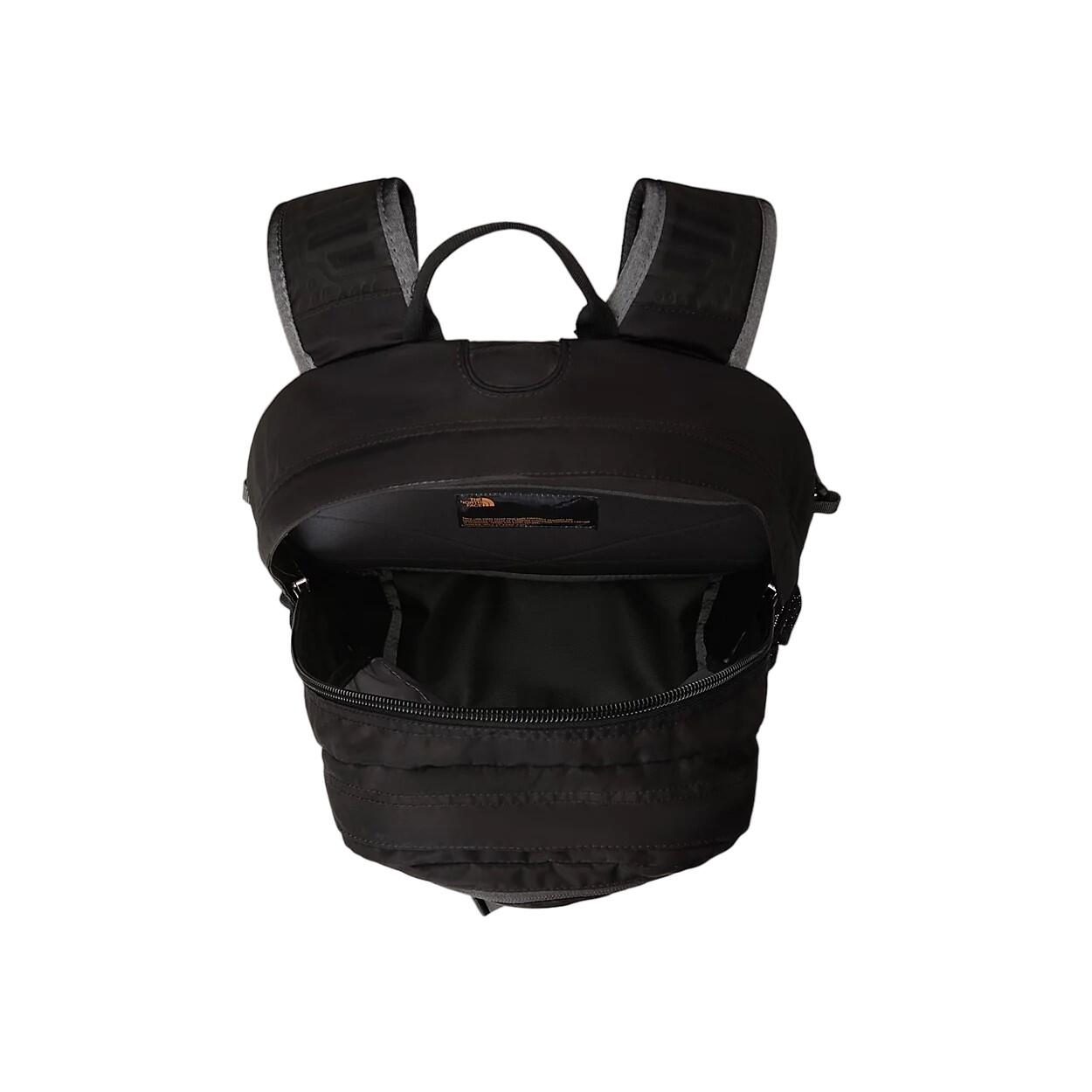 The North Face Borealis Classic 4/7