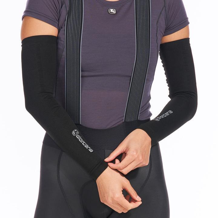 Giordana Light Weight Knitted Arm Warmers 2/2