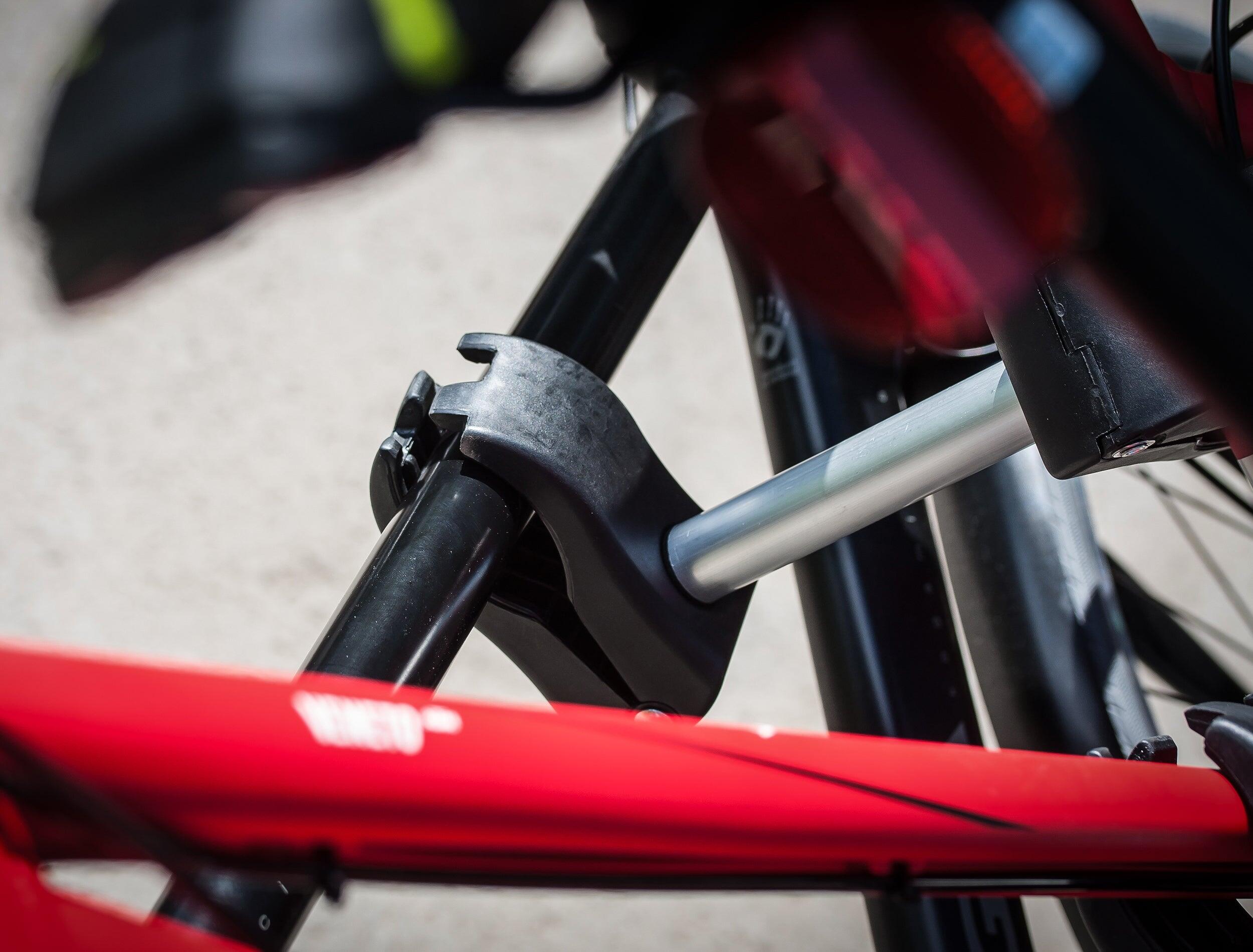 PORTE-VÉLO EUFAB : FIXE-CADRE À PINCE COURT AMOVIBLE Ø 25 + 30 MM ANTIVOL 2/6