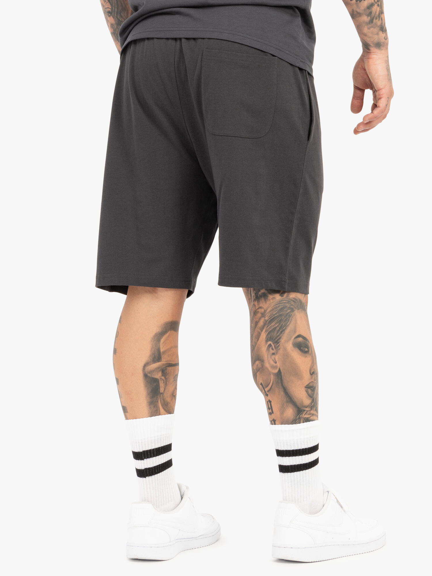 Klassischer Kurzschnitt Tapout Basic 5/6