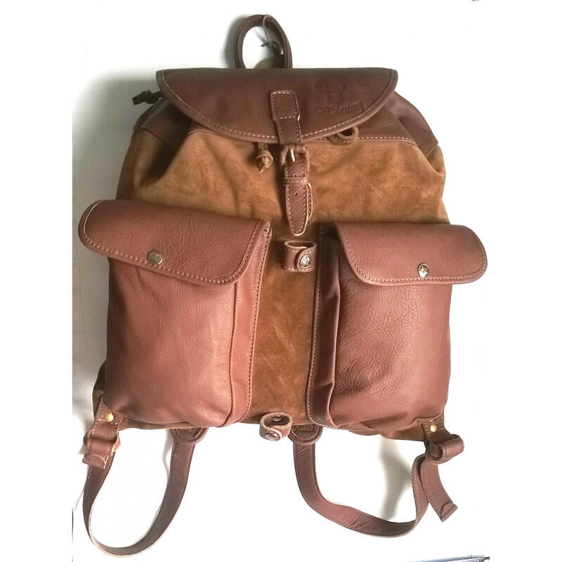 RUCSAC PIELE 2 BUZUNARE EXT..