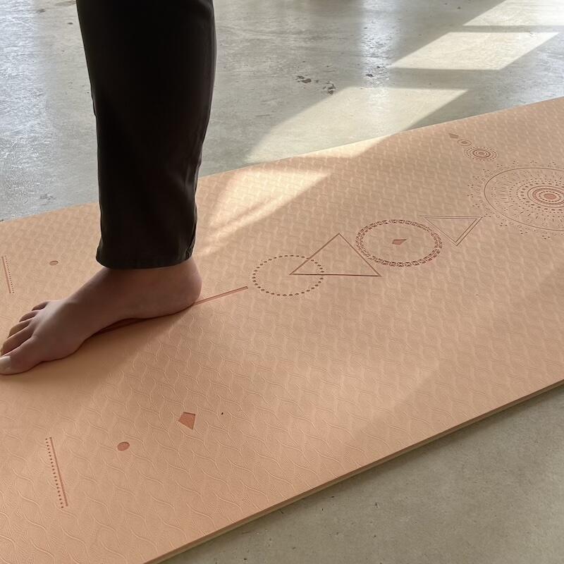 Tapis de yoga épais Yomad Samadhi 8 mm Corail