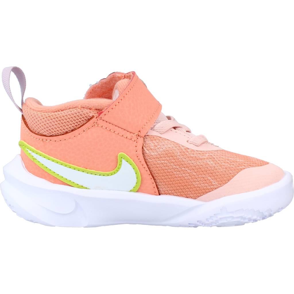 Baskets Nike Modèle Team Hustle D 10 Lil Ba Couleur Orange 4/5