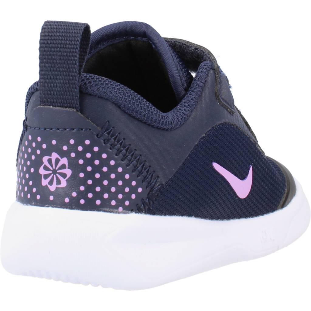 Baskets Nike Modèle Omni Multi-court Couleur Bleu 3/5