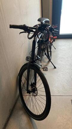 Entre Particuliers - Vélo électrique noir