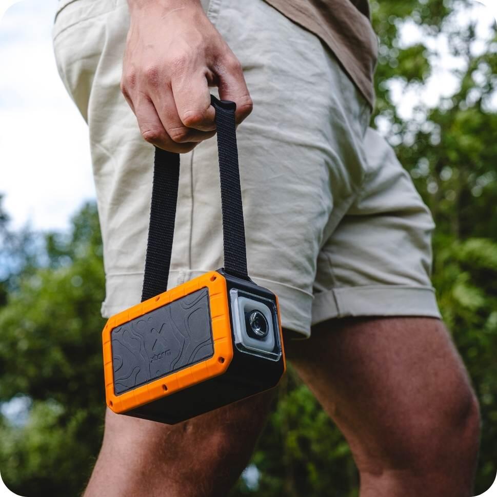 Xtorm Rugged Powerbank met Zaklamp - 40.000 mAh - 100W - Orange 5/7