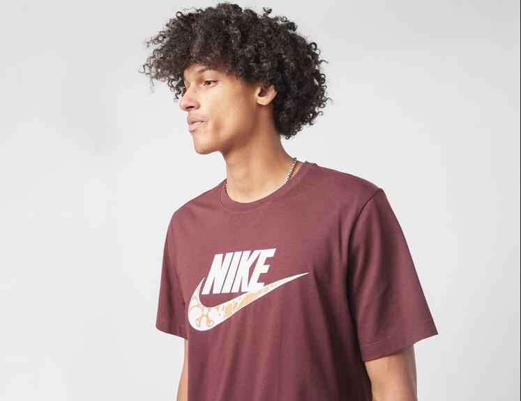 T-shirt uomo nike nsw tee12mo futura - bordeaux 4/6