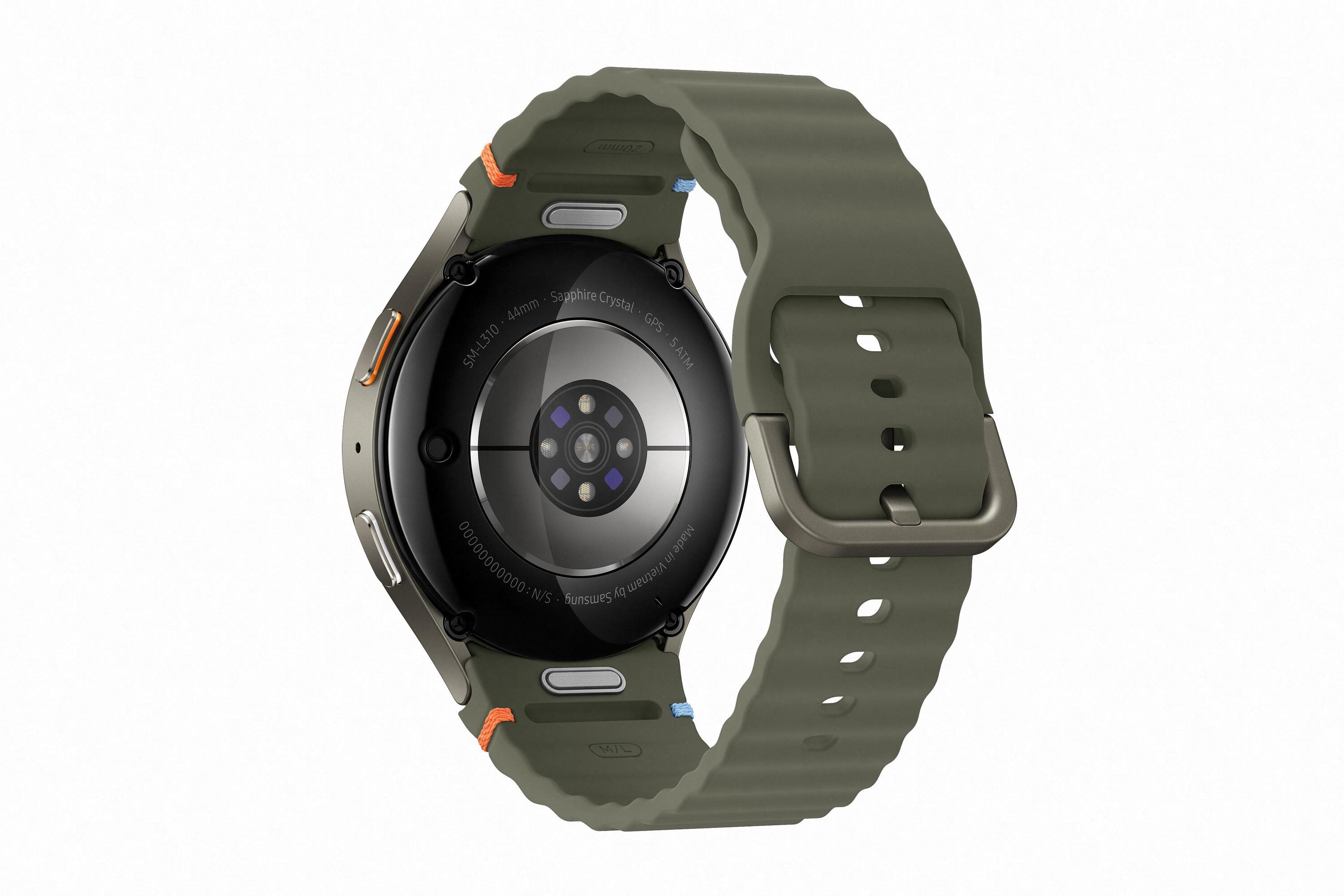Galaxy Watch7 44mm Bluetooth Smartwatch - Green 3/9