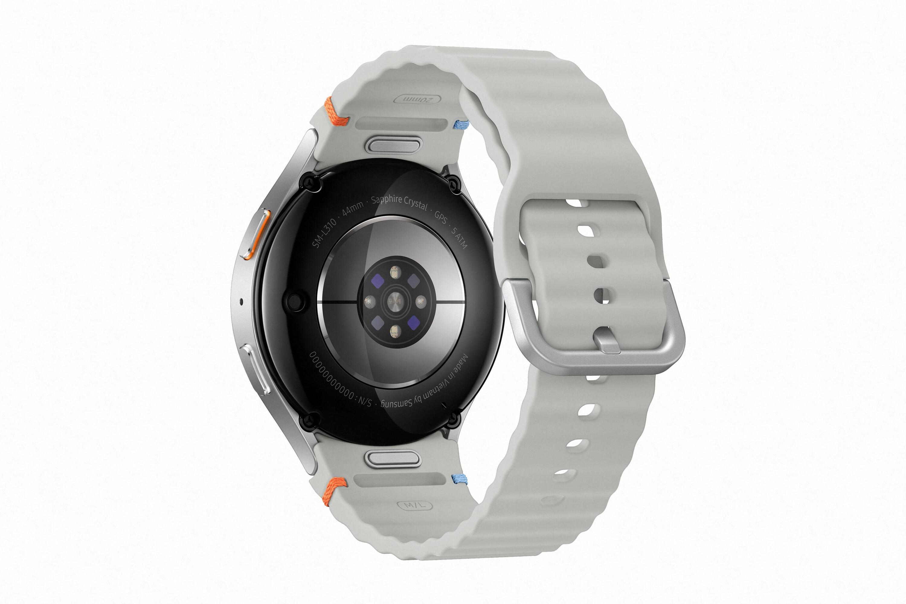 Galaxy Watch7 44mm Bluetooth Smartwatch - Silver 3/9