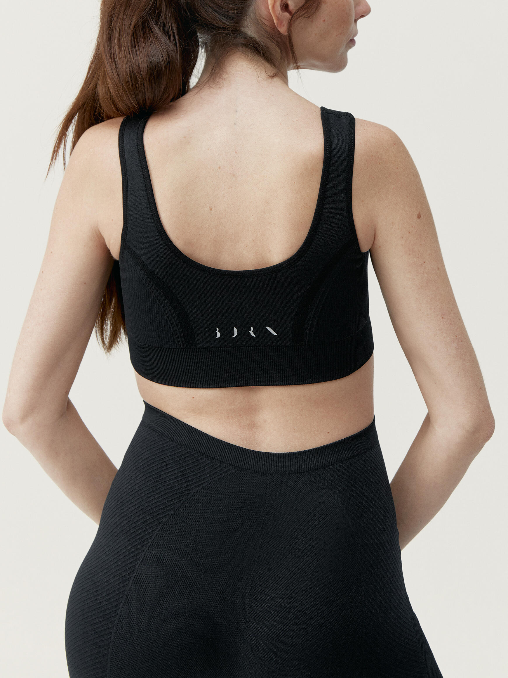 Top sportivo da donna Mommy Line Sostegno Medio Seamless 2/6