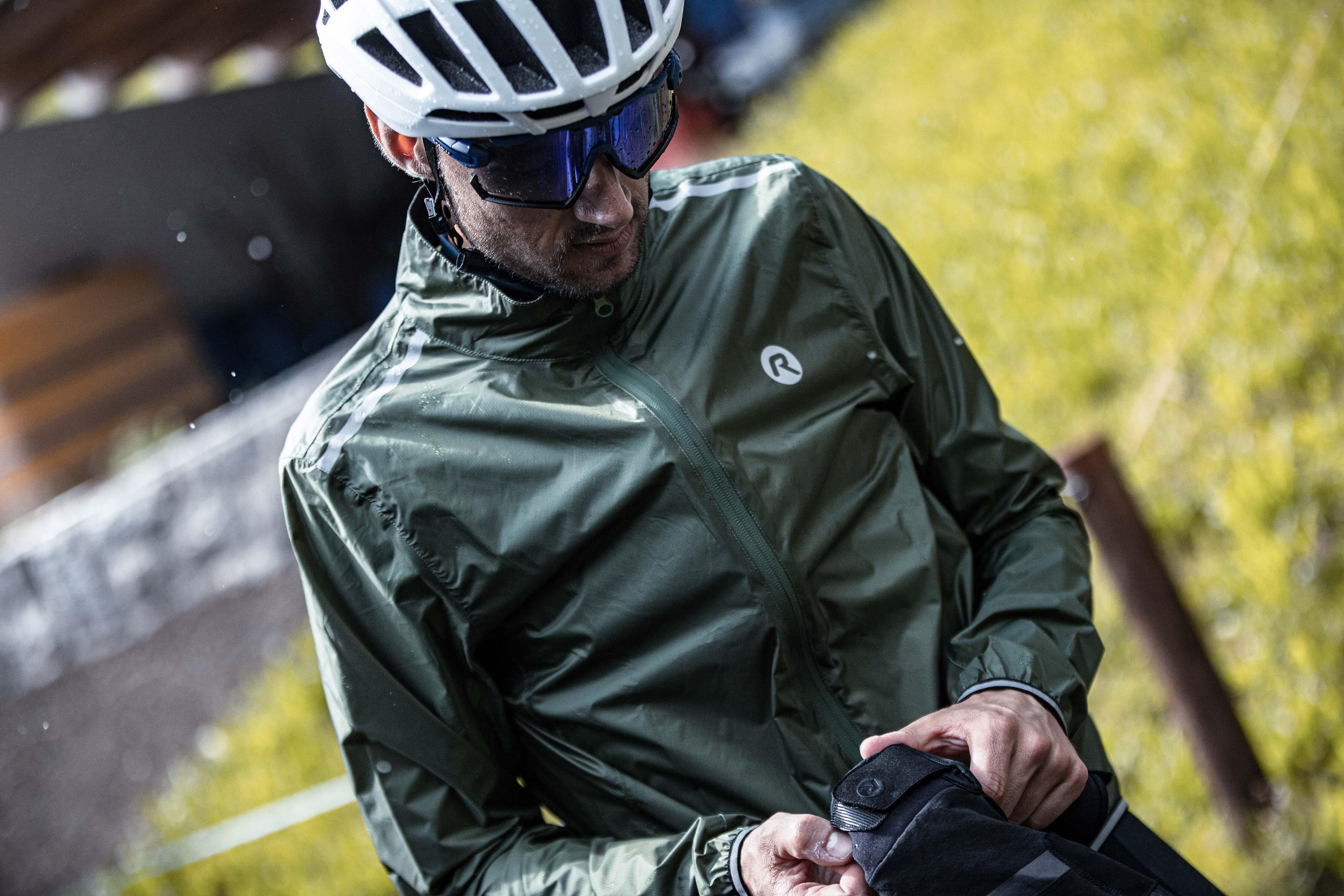 Fahrrad Regenjacke Assos Regenjacke Schlosshund Assos Schlosshund