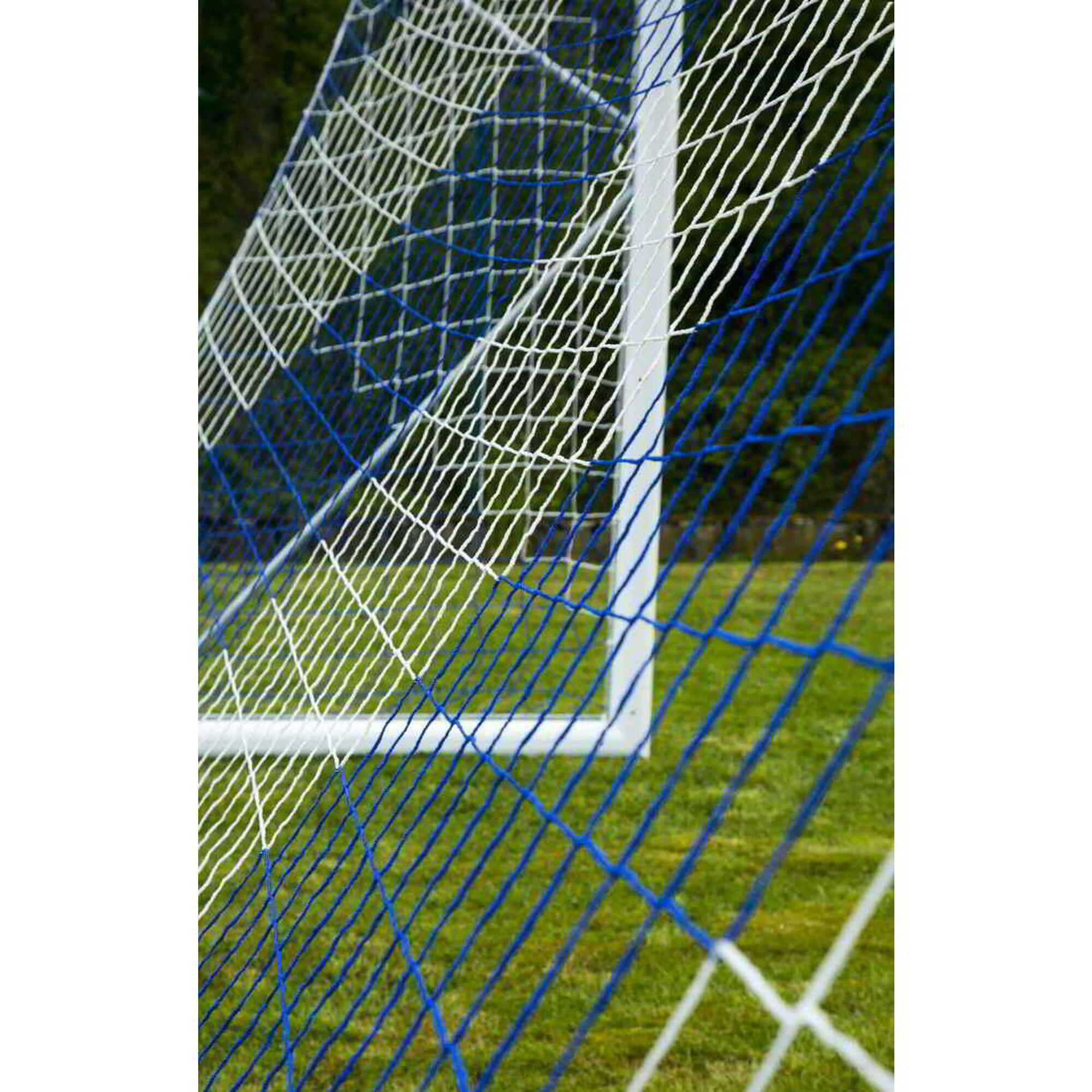 Síť na fotbalové branky o rozměrech  7,32m x 2,44m x 2m x 2m bílo-modrá