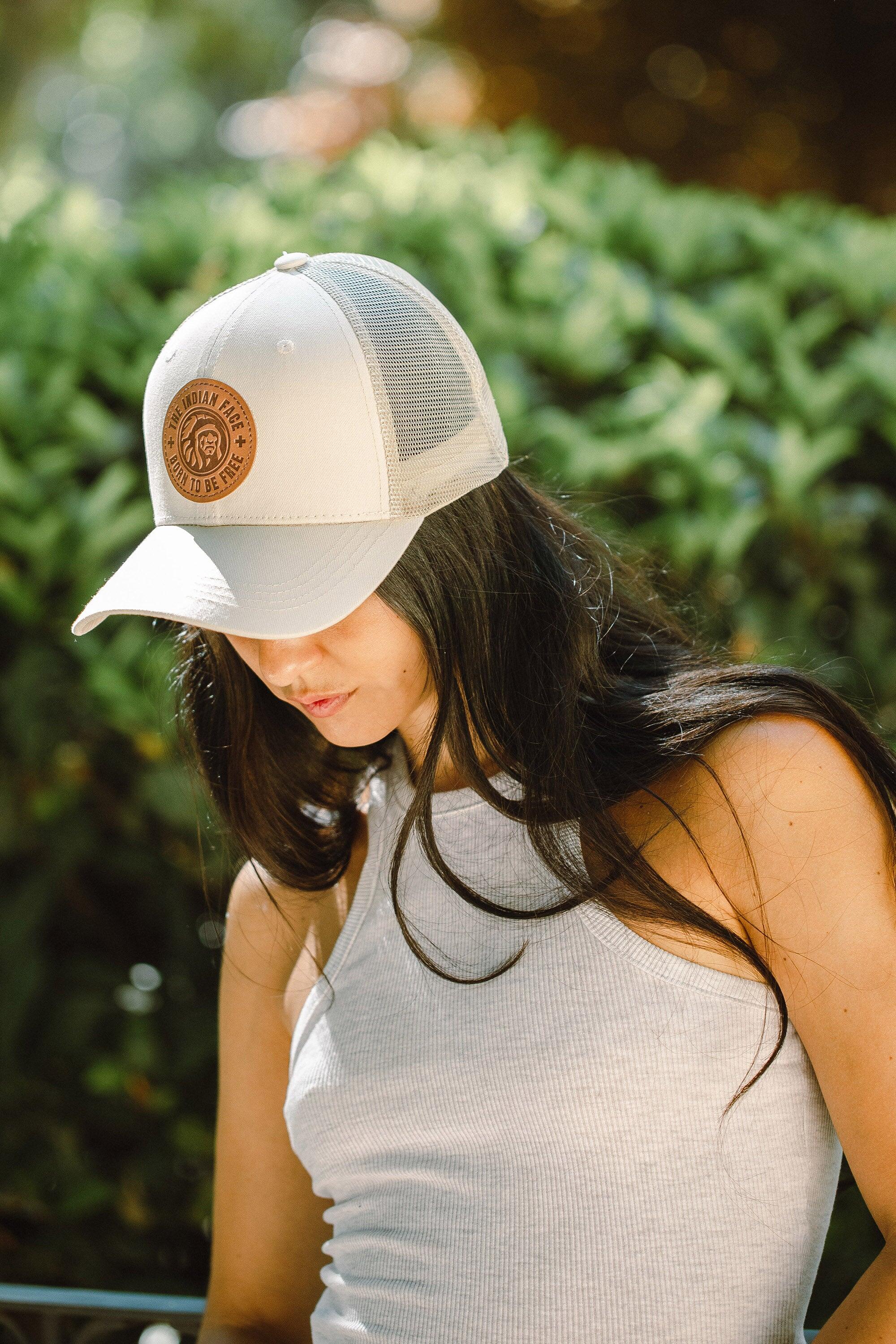 Gorra Born To Be Free The Indian Face trucker ajustable beige 5/7