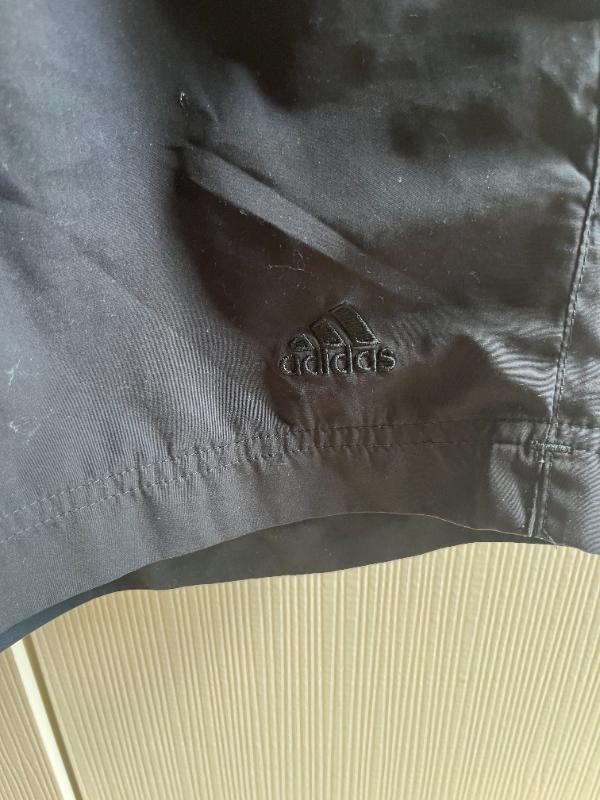 Tussen Particulieren - Adidas short volwassenen 4/4