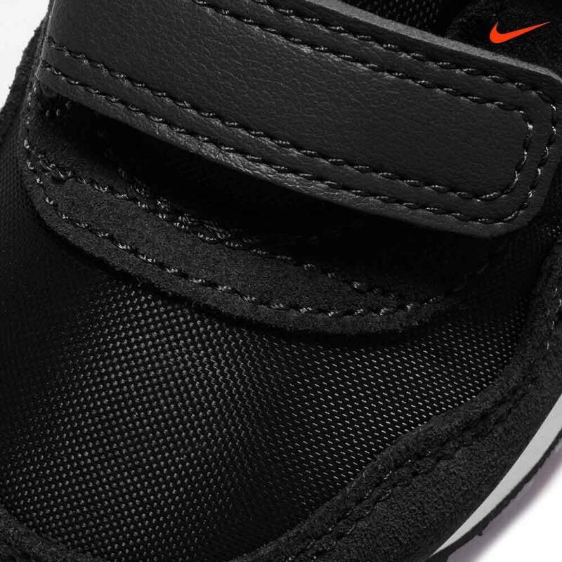 Calzado Multideporte para NIÑO NIKE NIKE MD VALIANT