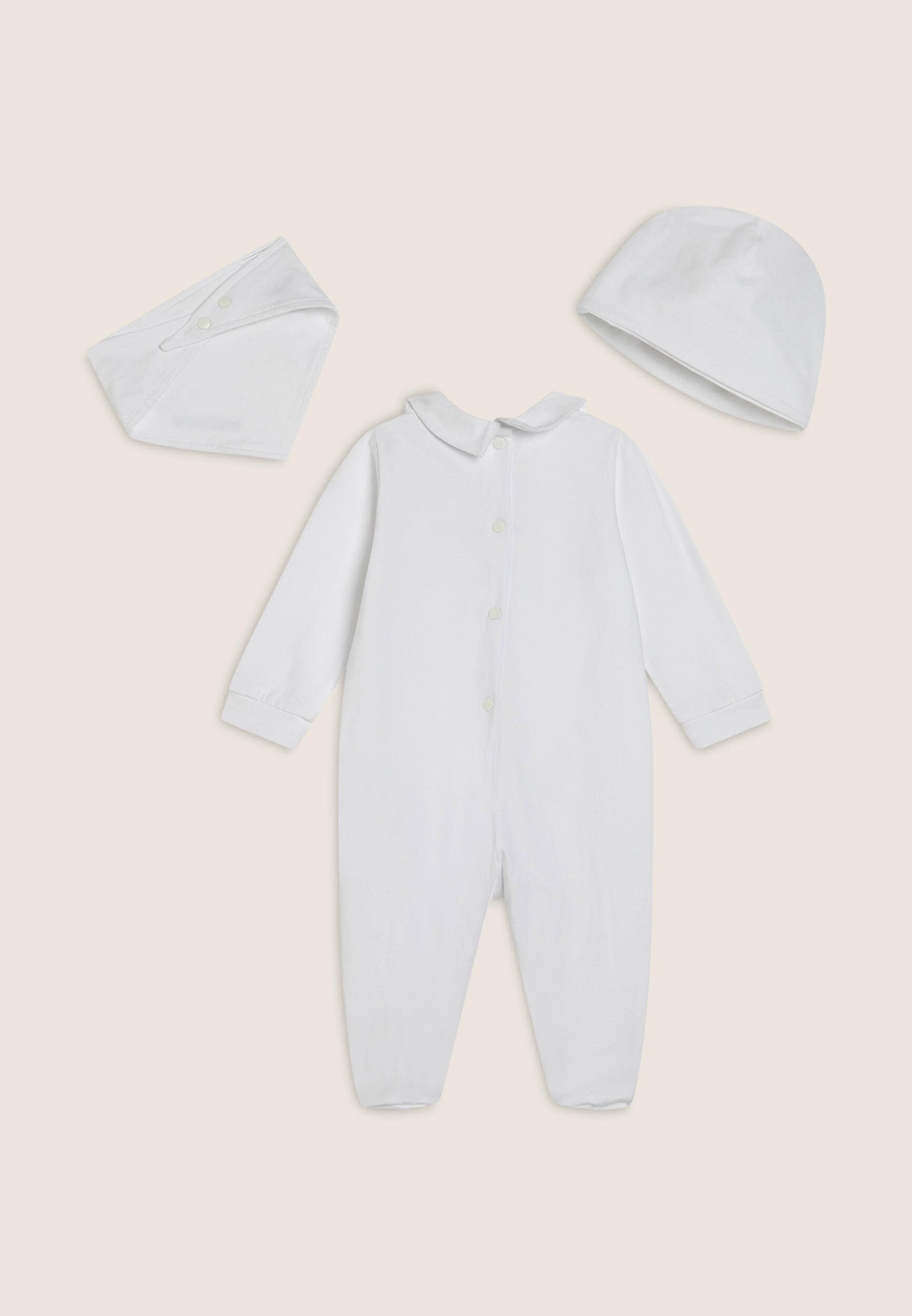 Combinaison pour bébés avec bonnet et bavoir 2/3
