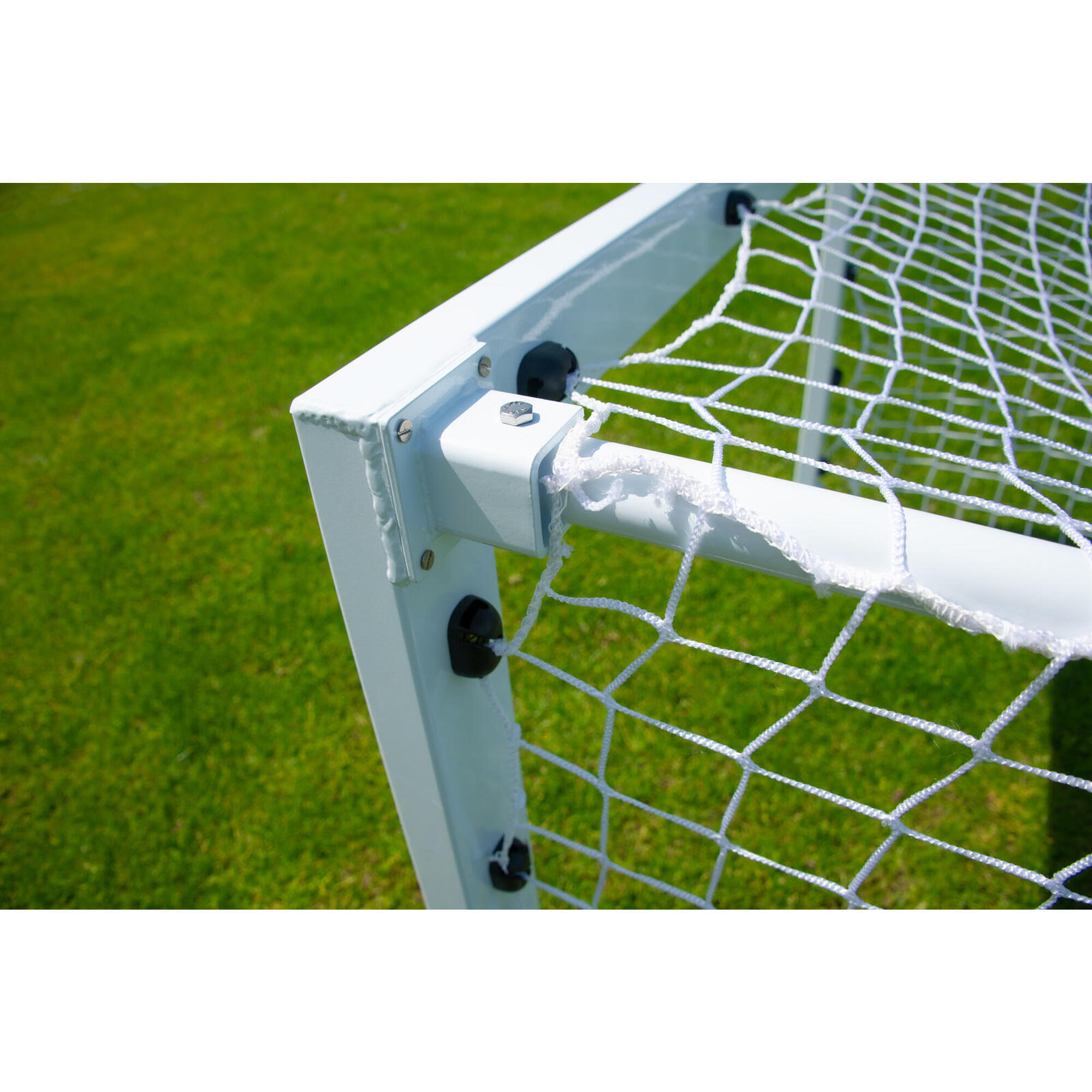 Mini aluminium soccer goal 1.5 x 1m - Practical for small pitches