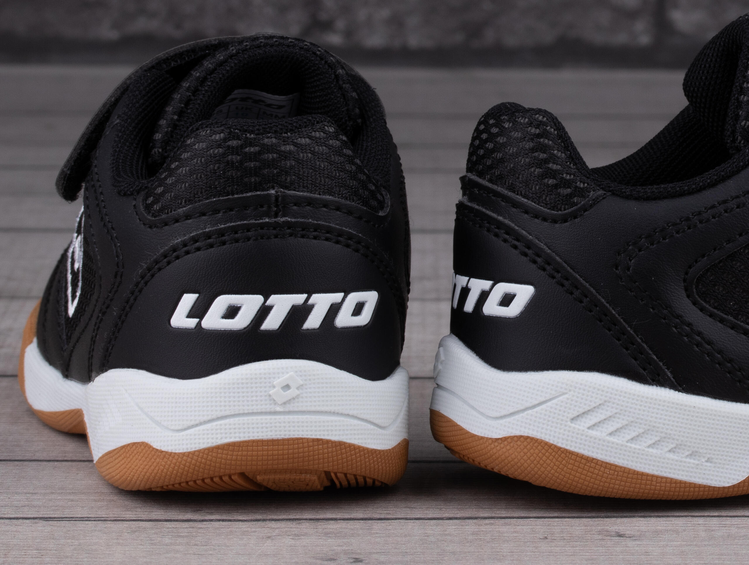 Sapatos para futebol para crianças Lotto Whizzer K 4/7
