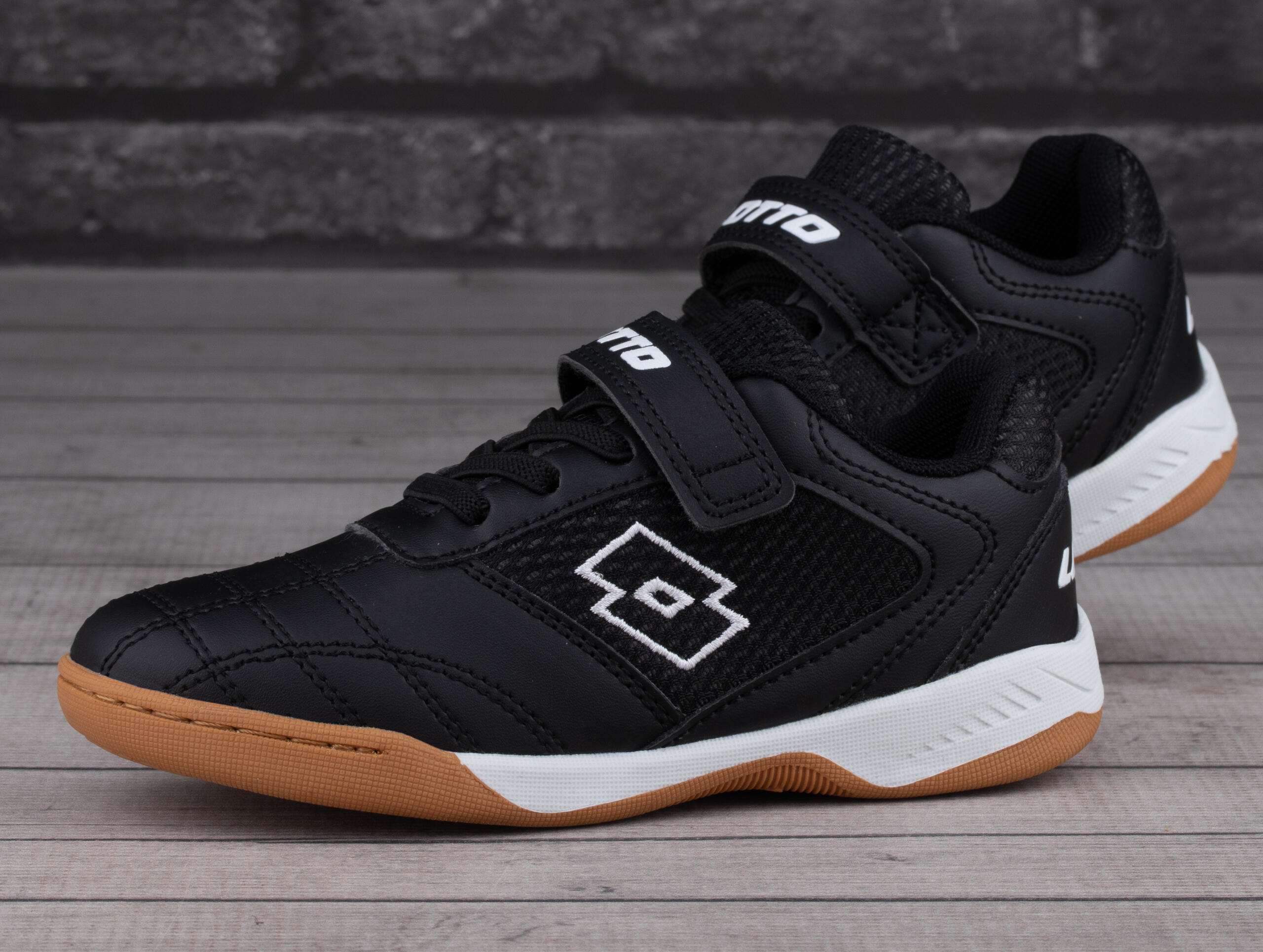 Sapatos para futebol para crianças Lotto Whizzer K 3/7