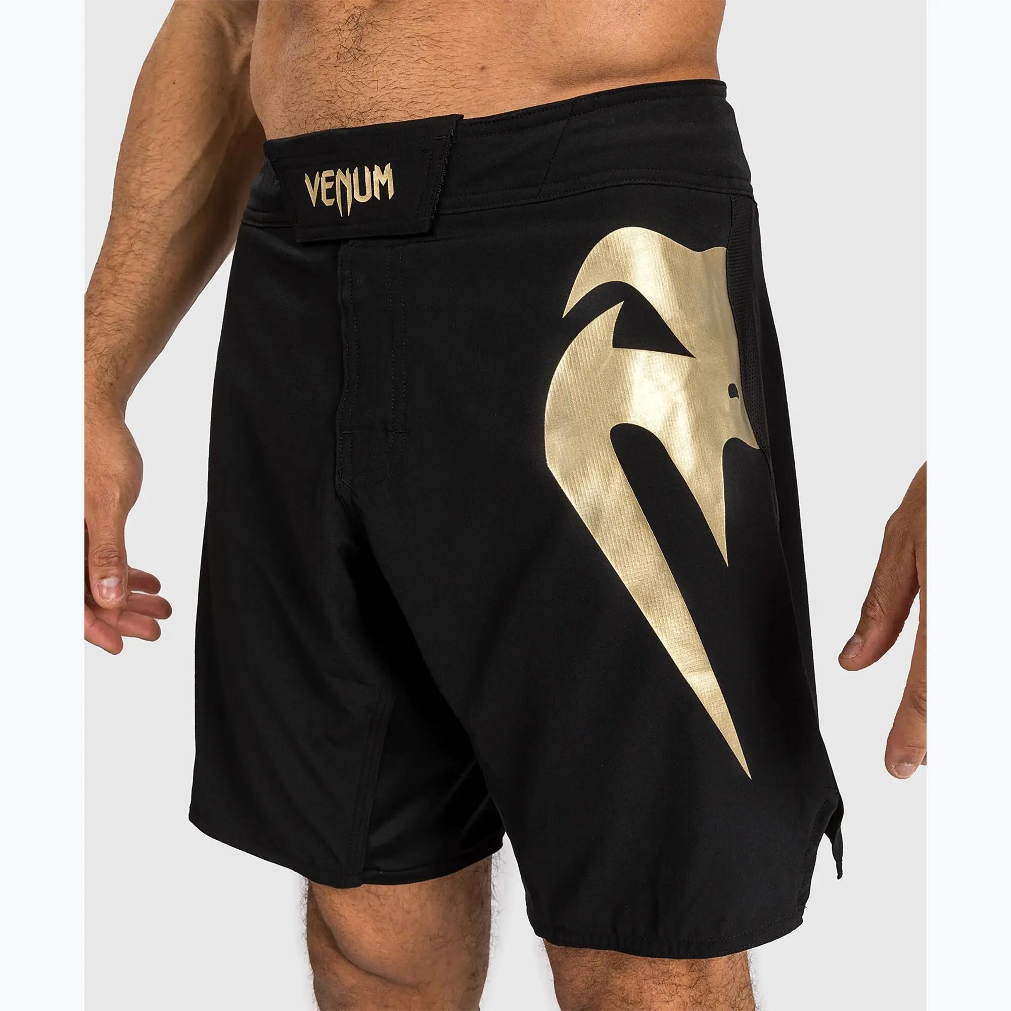 Pantalones cortos Venum MMA Light 5.0 Negro/Oro Talla L 4/5