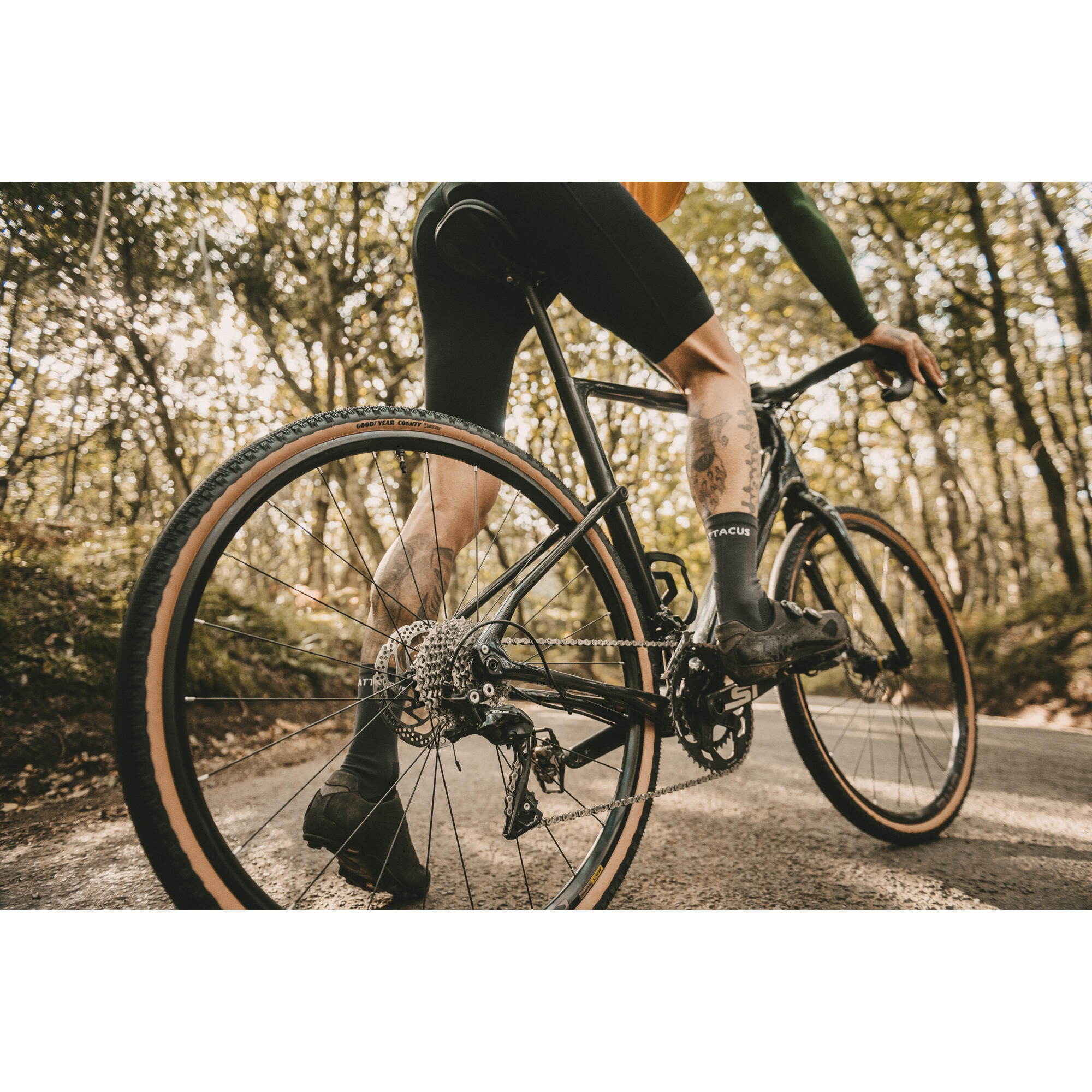 Neumático Goodyear County Ultimate Tubeless complete 2/4