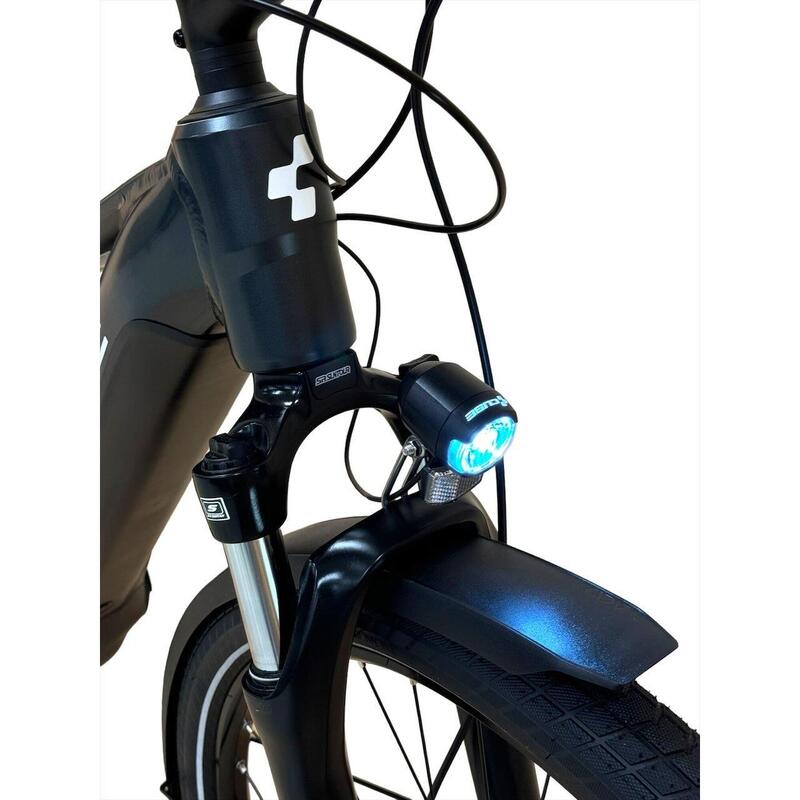 Tweedehands - E-bike Cube Touring Hybrid One 625 Shimano Alivio - Als nieuw